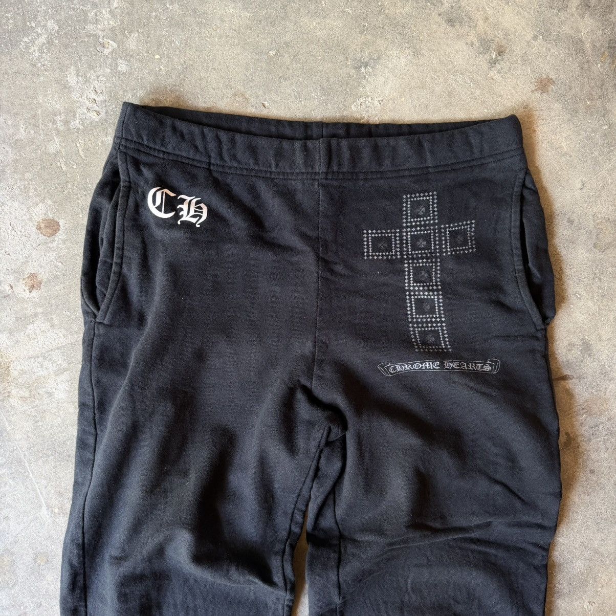 Chrome Hearts Rare 🔥Chrome hearts sweat pants Size US 31 - 2 Thumbnail
