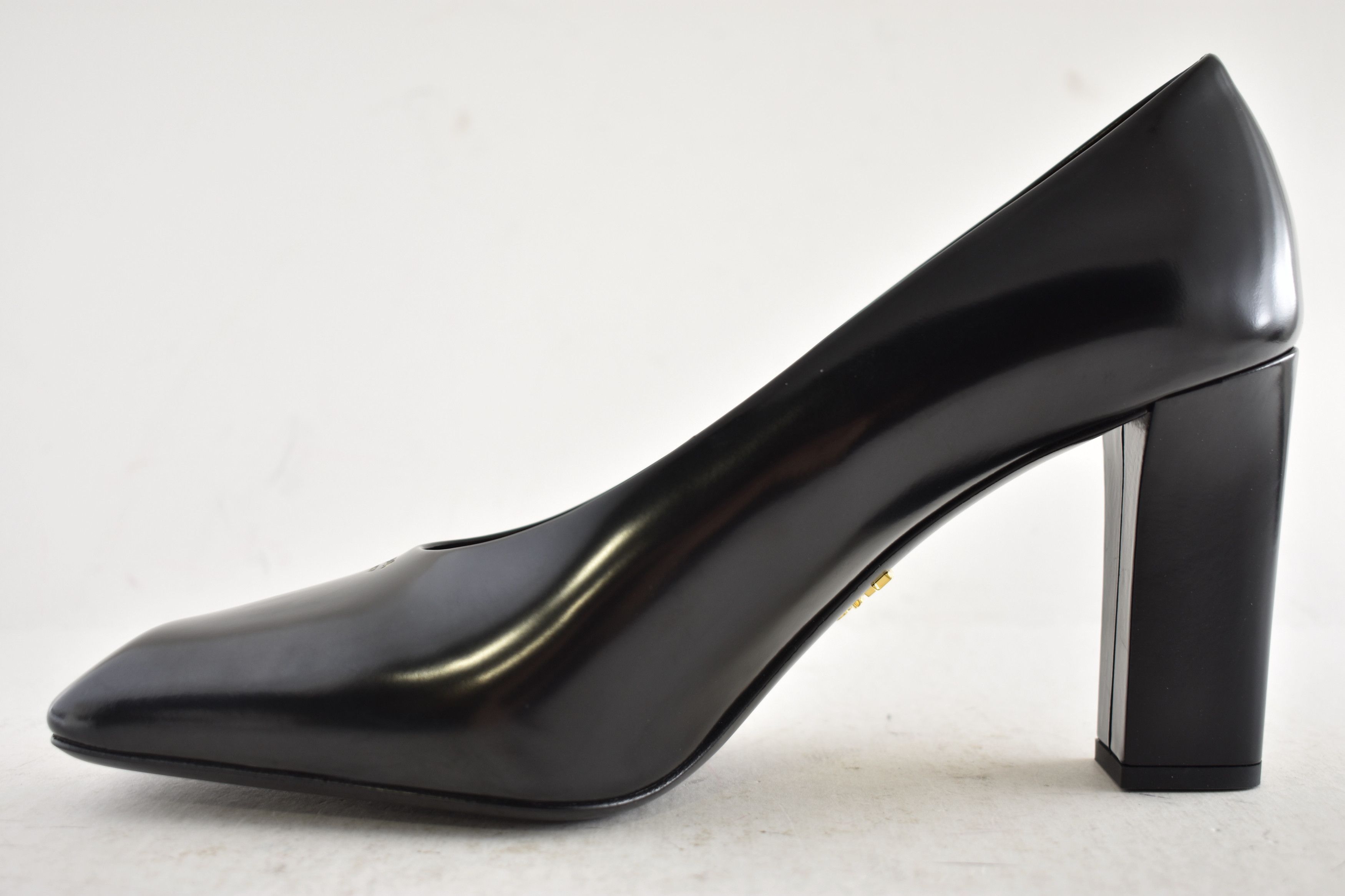 Prada Prada 85mm Brushed Logo Show Classic Block Heel Pump 38.5 Size US 8.5 / IT 38.5 - 13 Thumbnail