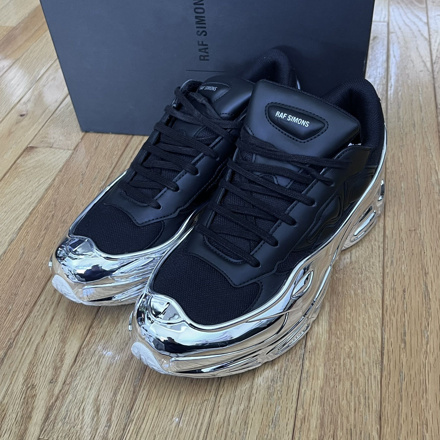 Adidas Raf Simons Raf Simons x Adidas Ozweego Black Silver Metallic Size 9.5 Grailed