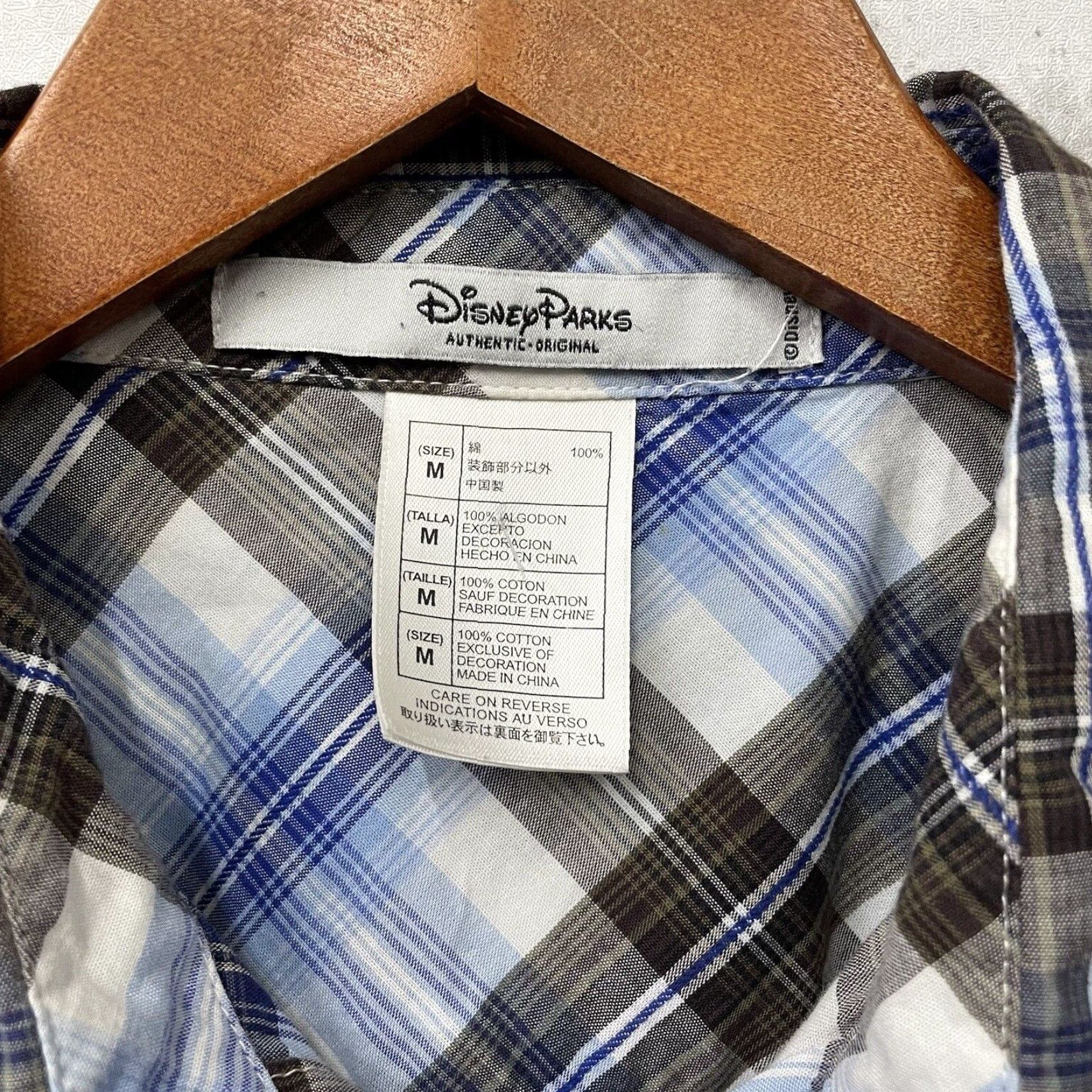 Disney Disney Parks Surf Tours Plaid Short Sleeve Button-Up Shirt Men’s Size M Blue Size US M / EU 48-50 / 2 - 4 Thumbnail