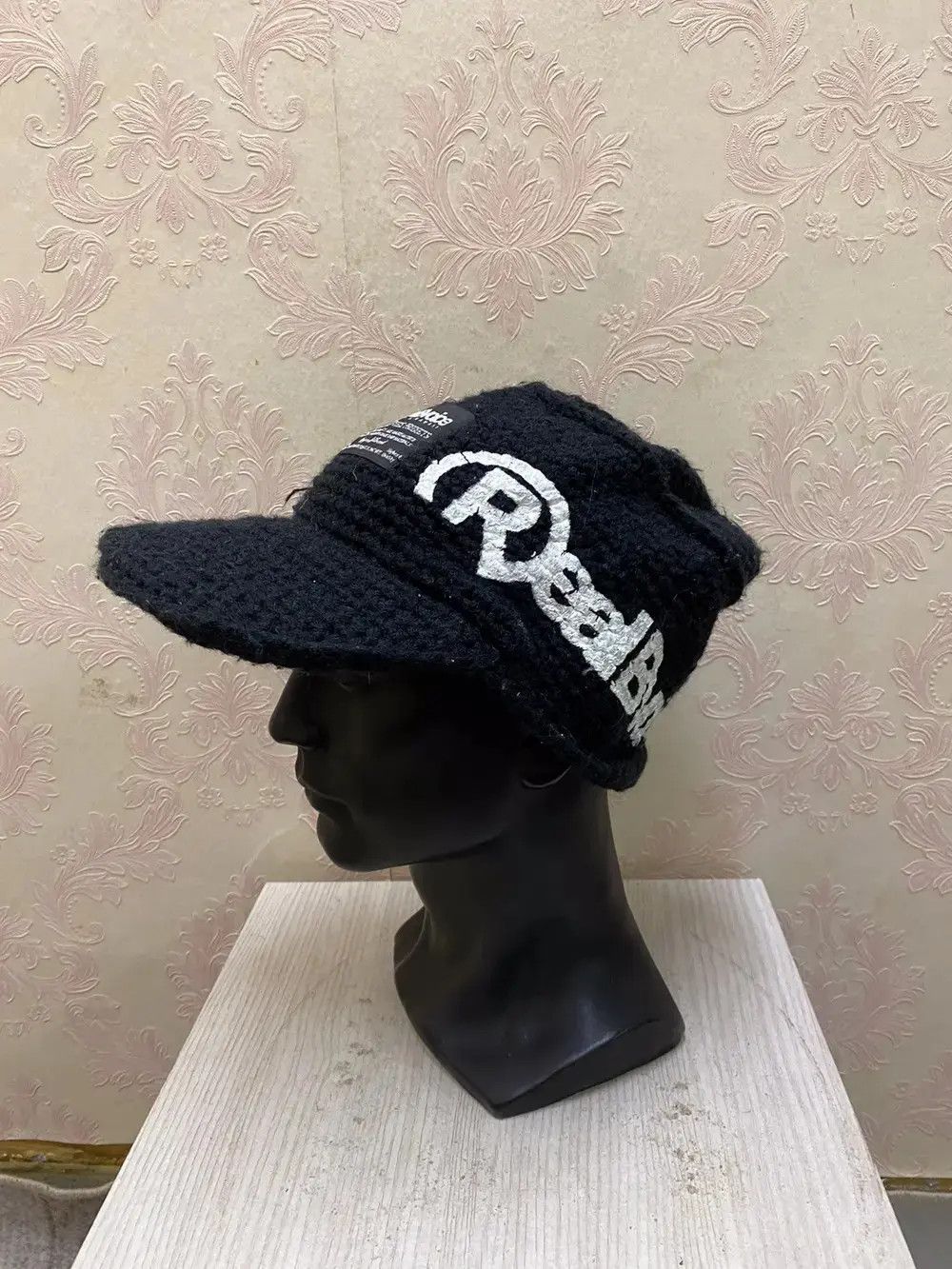 Japanese Brand Real Bvoice Rare Design Knit Visor Beanie Hat Size ONE SIZE - 2 Thumbnail