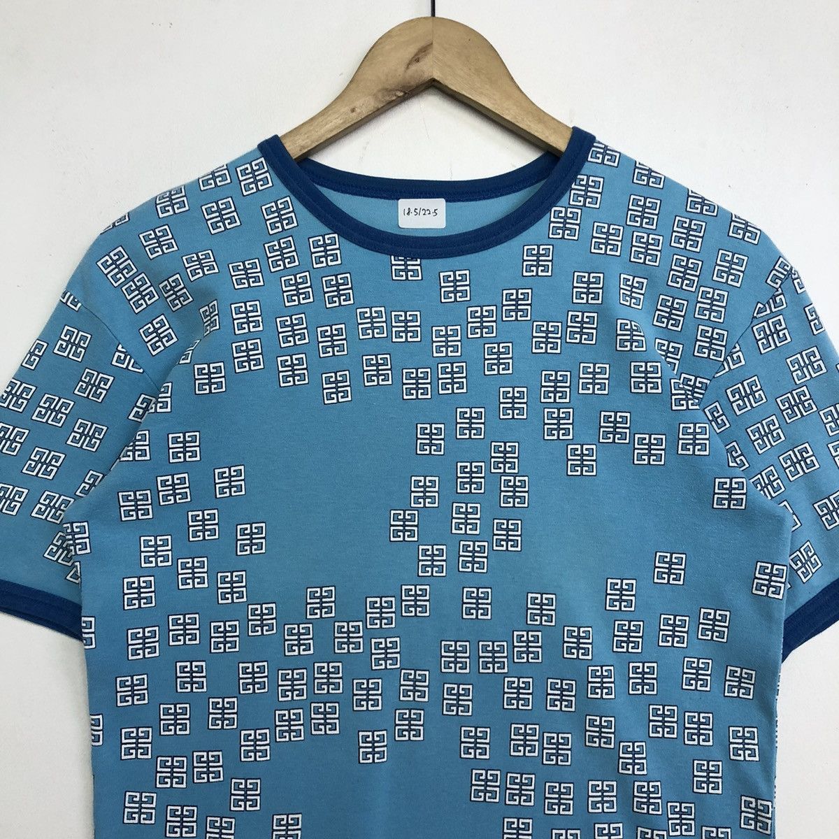 Givenchy EAU DE Givenchy Paris T-shirt Size US S / EU 44-46 / 1 - 3 Thumbnail