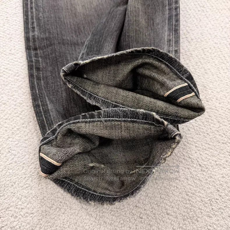 Neighborhood Neighborhood size M jeans Size US 27 - 3 Thumbnail