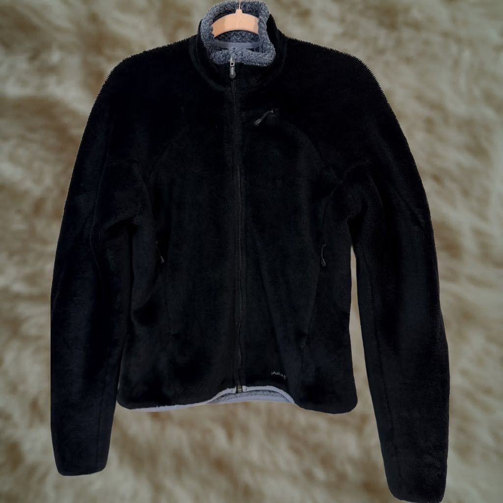 Patagonia Patagonia R4 Fleece Jacket Women's Sz M Black Full Zip Size M / US 6-8 / IT 42-44 - 1 Thumbnail