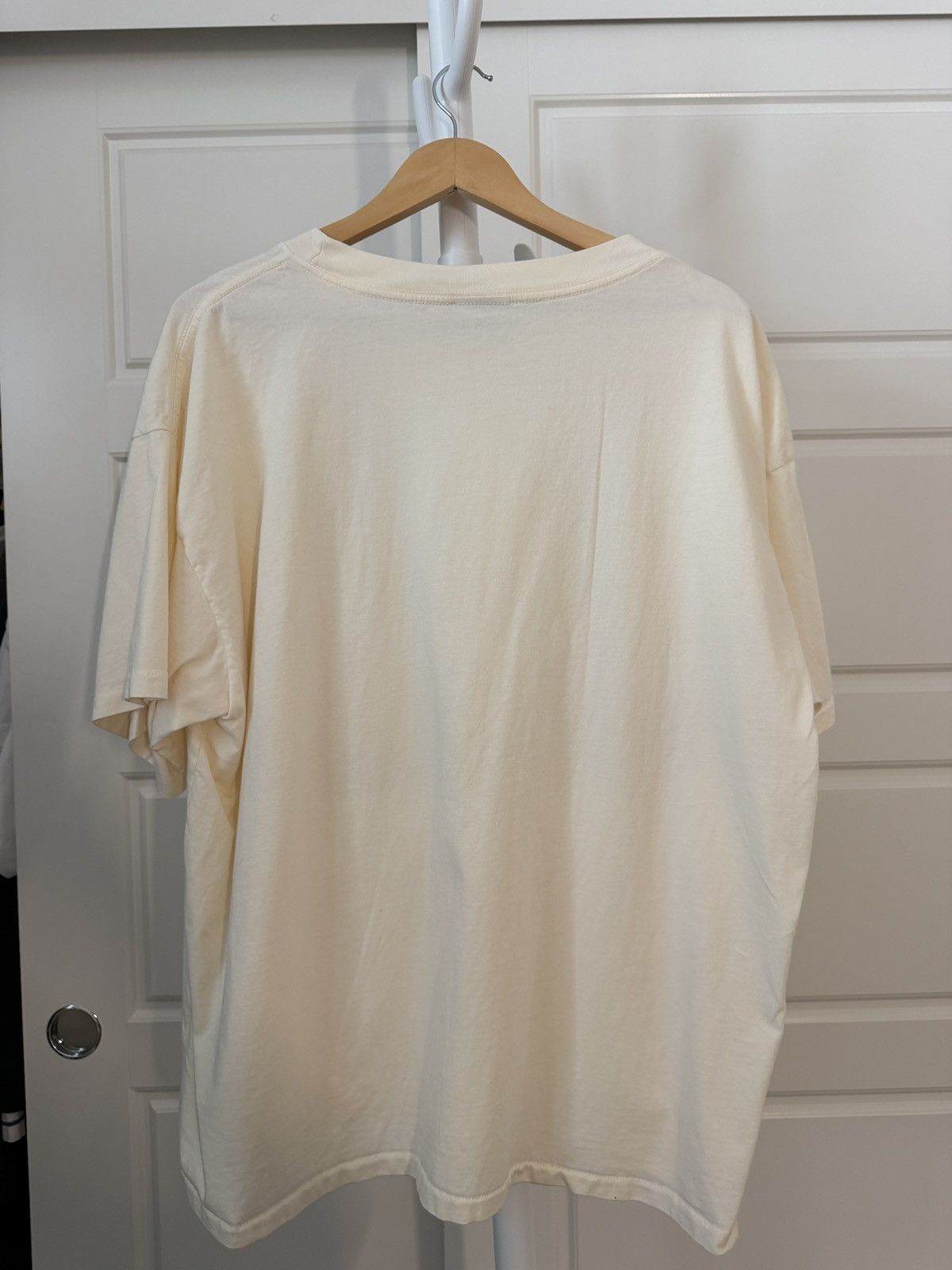 Akimbo Club Cream Akimbo Chain Peeker Tee Size US XXL / EU 58 / 5 - 2 Thumbnail