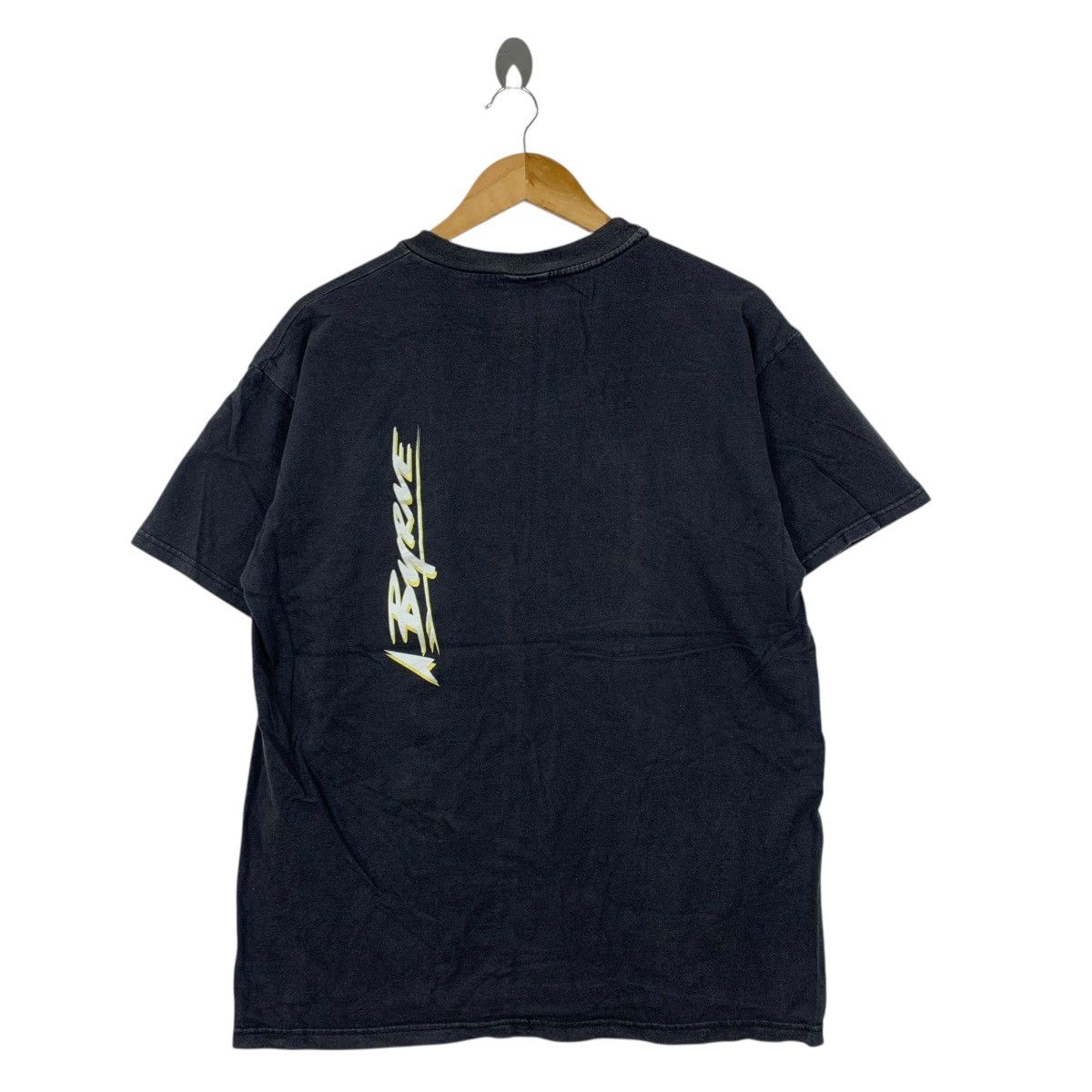 Vintage Vintage 1996 BYRNE SURF Surfboard USA Short Sleeve Tshirt Size US L / EU 52-54 / 3 - 3 Thumbnail