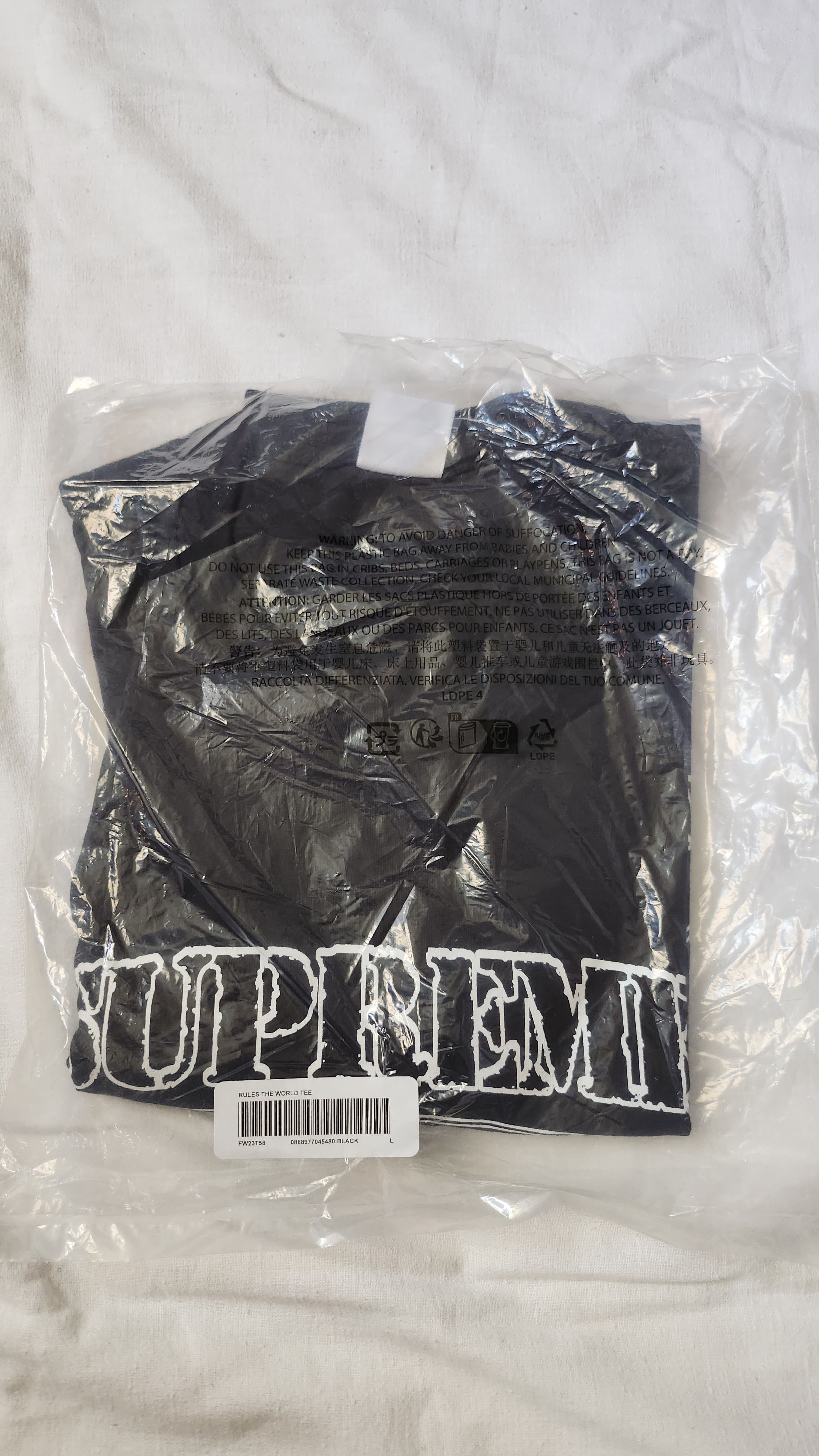 Corteiz × Supreme Supreme x Corteiz Rules the world T shirr Black Size L Size US L / EU 52-54 / 3 - 5 Thumbnail