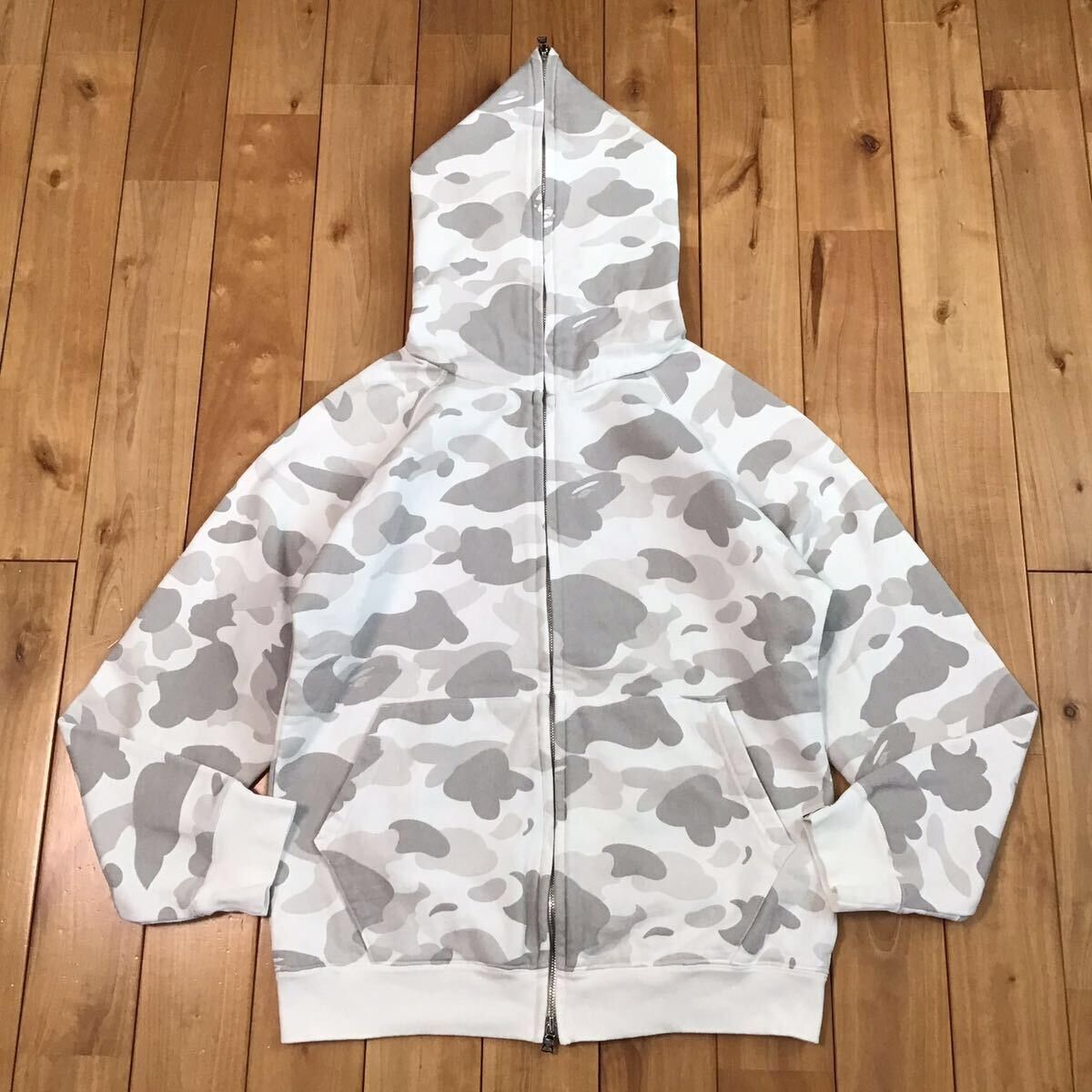 Bape × Nigo 🔥Vintage🔥 BAPE White camo full zip hoodie a bathing ape NIGO Size US S / EU 44-46 / 1 - 1 Thumbnail