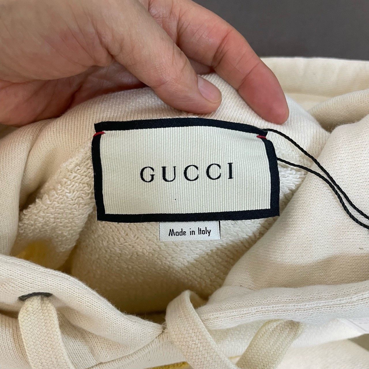 Gucci Gucci White bear square hoodie 2501-Nextarrow Size US S / EU 44-46 / 1 - 5 Thumbnail