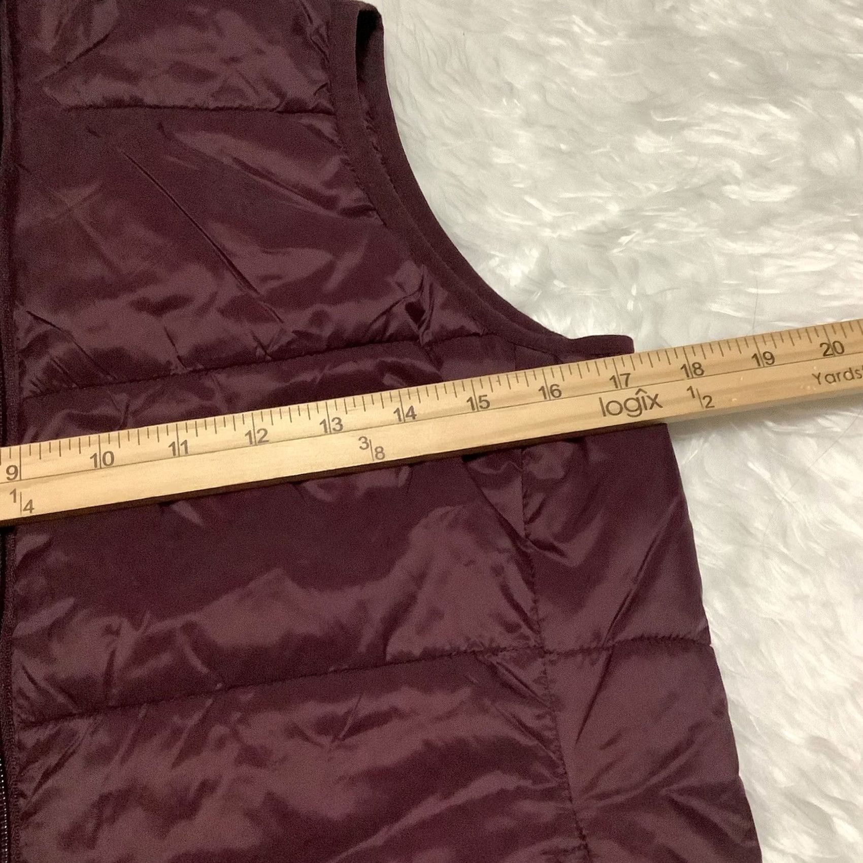 Vintage Xersion Packable Womens XS Burgundy Zip Front Puffer Vest Full Pockets Size XS / US 0-2 / IT 36-38 - 2 Thumbnail