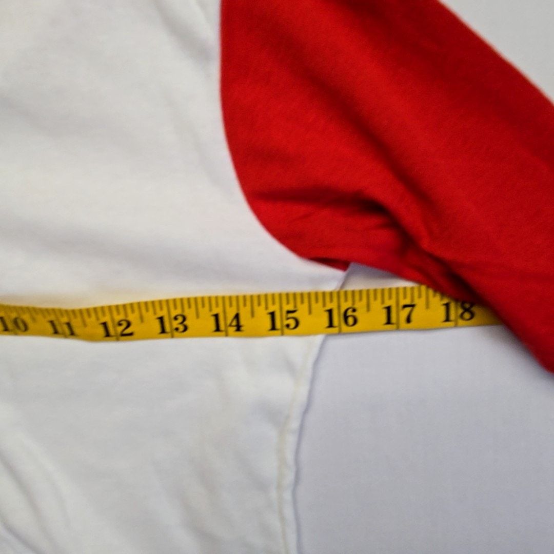 Vintage Vintage Montana Raglan Shirt Red White Le Riche S Tee 90s Size S / US 4 / IT 40 - 7 Thumbnail