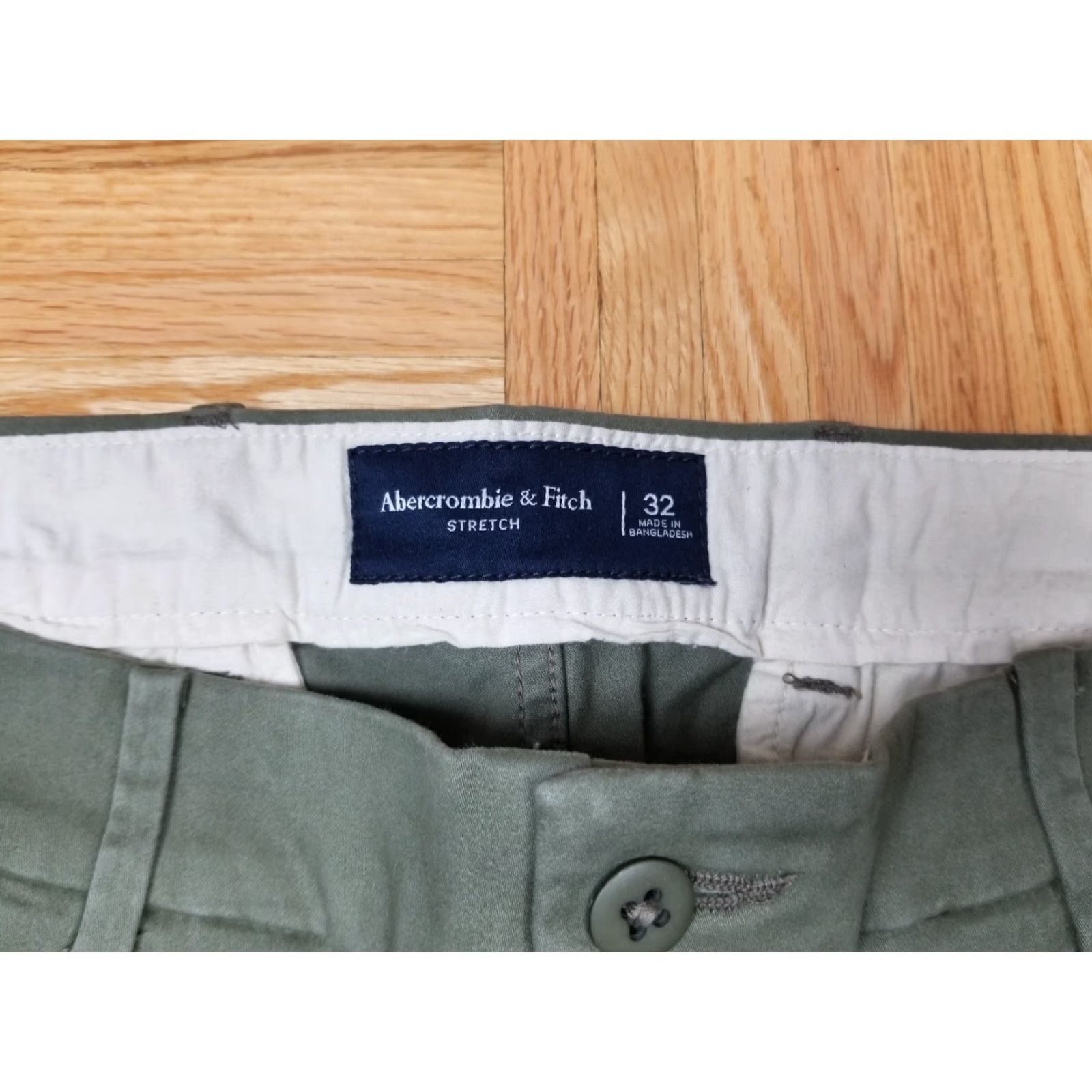 Abercrombie & Fitch NWOT Abercrombie & Fitch Green Shorts Men’s 32 Chino Canvas Lined 32 Inch Waist 17 Inch Outseam Mens Size US 32 / EU 48 - 2 Thumbnail