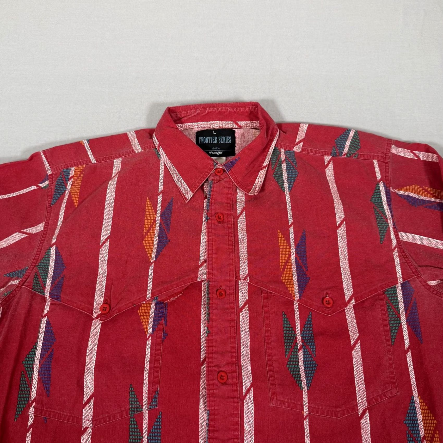 Wrangler VINTAGE Wrangler Shirt Men Large Red Aztec Western Button Up Cowboy Frontier 90s Size US L / EU 52-54 / 3 - 2 Thumbnail