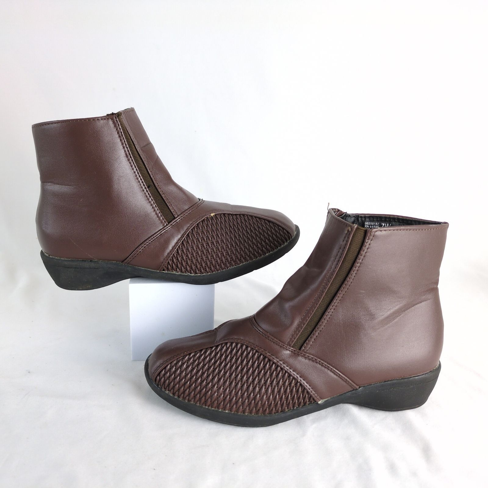 Other Beacon Womens 7W Brown PU Leather Ankle Boots Stretch N Form Size US 7 / IT 37 - 2 Thumbnail
