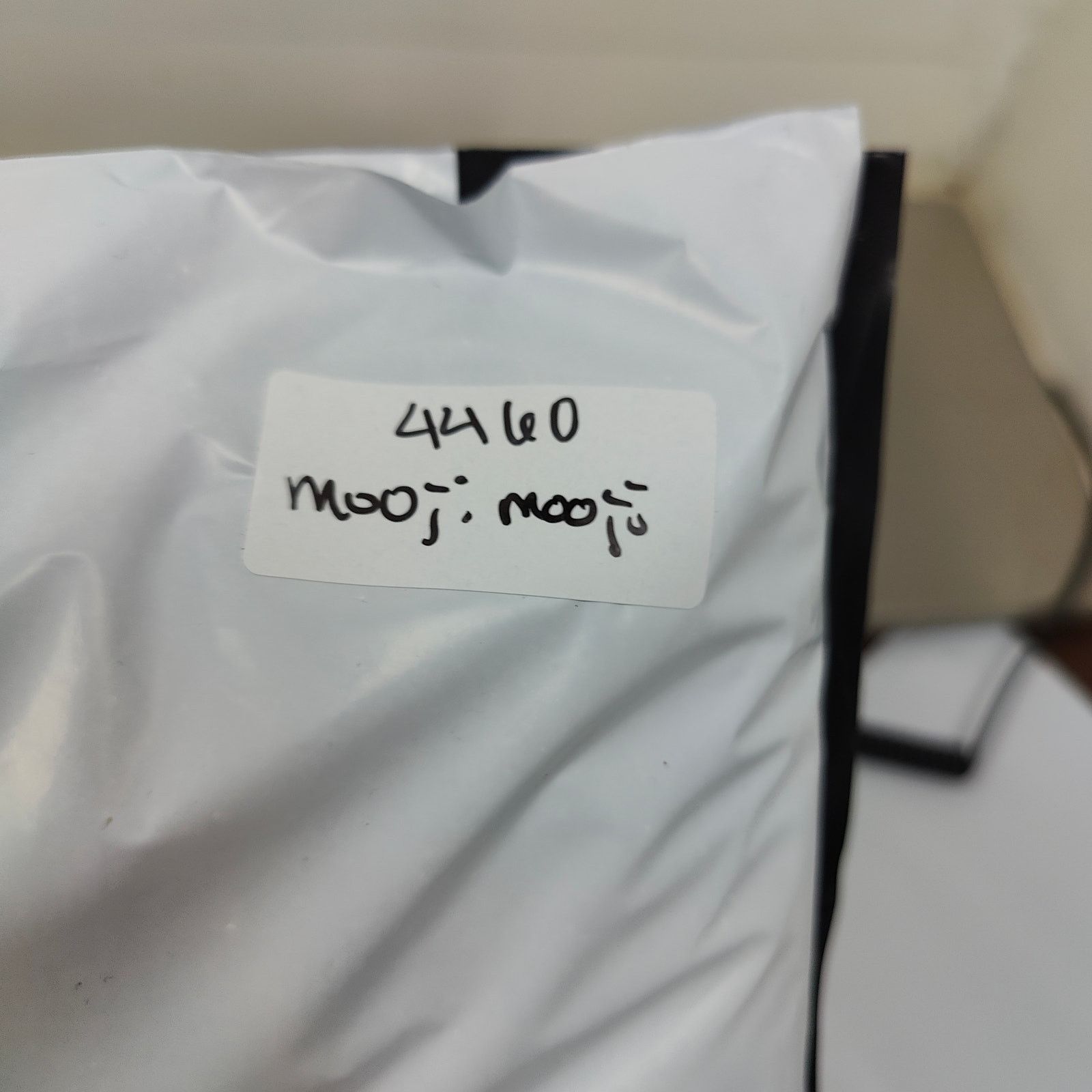 MOOJIMOOJIUS MoojiMooji Aged Boxy T-Shirt Size Small Off-White Pale Pink Size US S / EU 44-46 / 1 - 8 Thumbnail