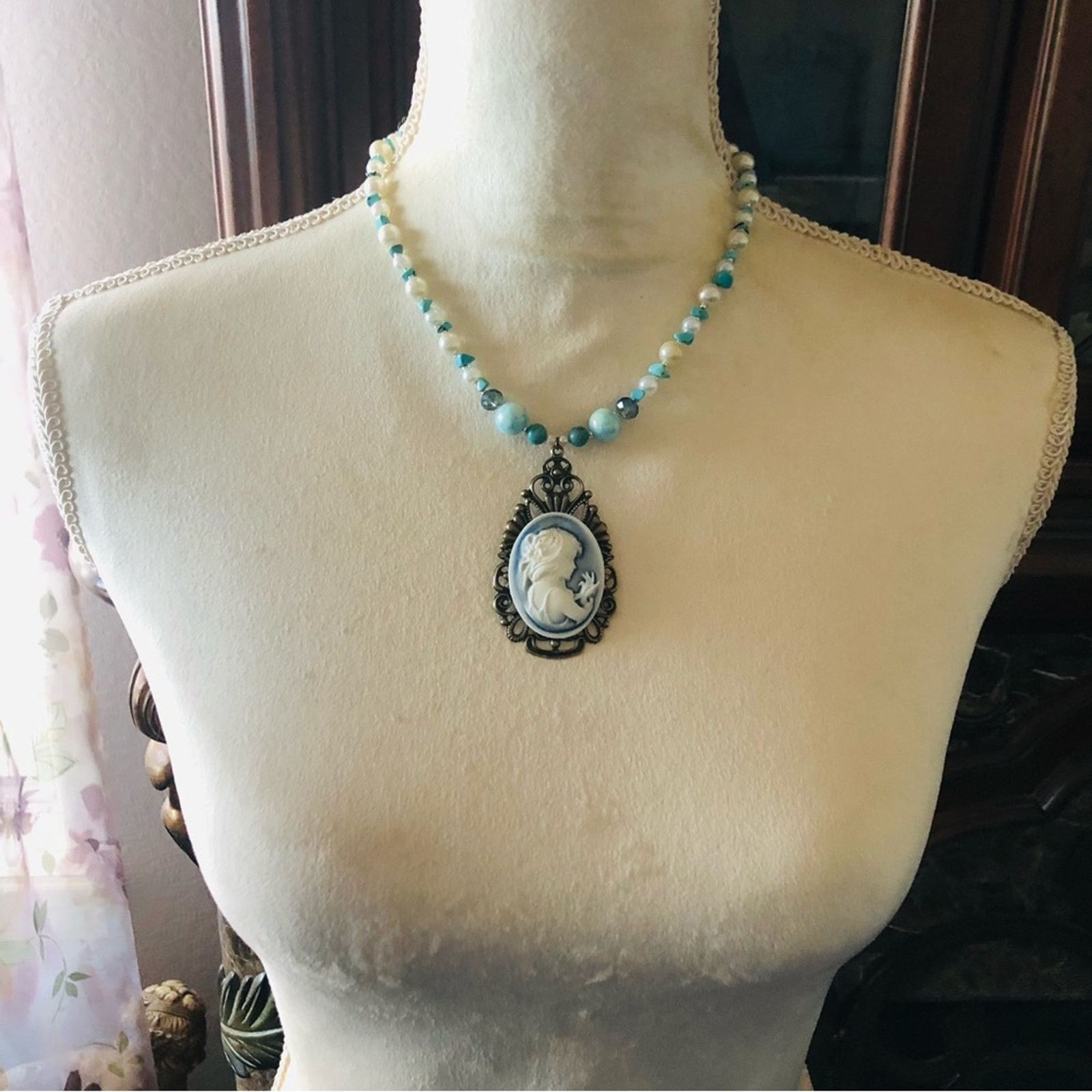 Handmade Handcrafted lady cameo filigree dyed agate howlite necklac Size ONE SIZE - 4 Thumbnail