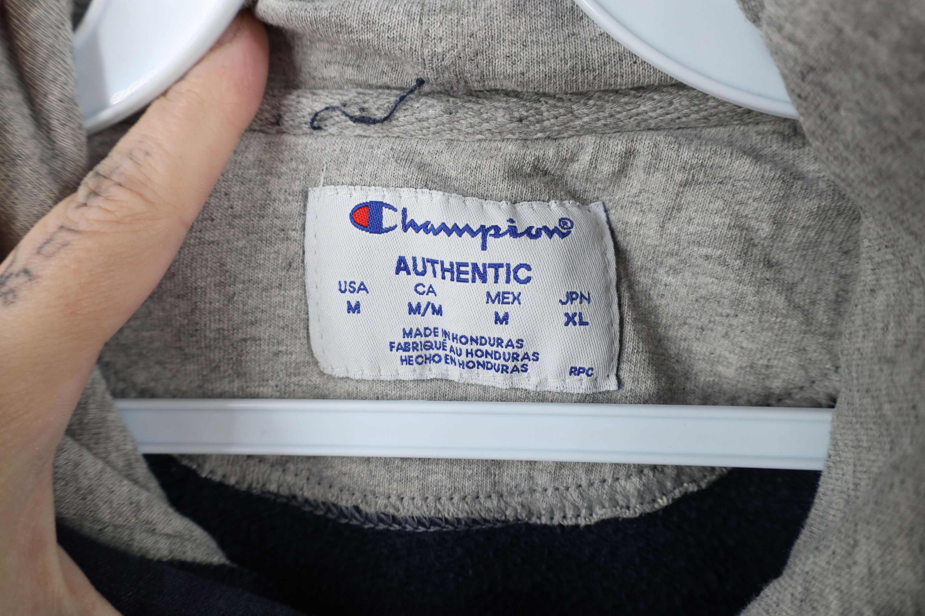 Champion × Vintage Vintage Champion Classic Logo Hoodie Sweatshirt Navy Blue Size US M / EU 48-50 / 2 - 8 Thumbnail