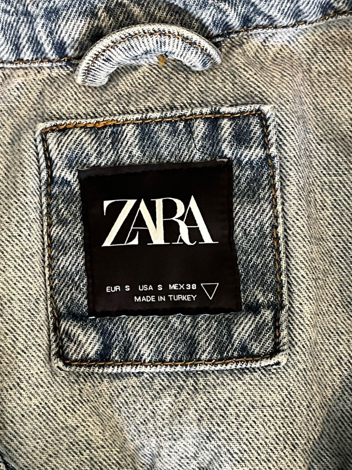 Other Zara Distressed Denim Graffiti Jean Sleeveless Jacket Vest Size US S / EU 44-46 / 1 - 5 Thumbnail