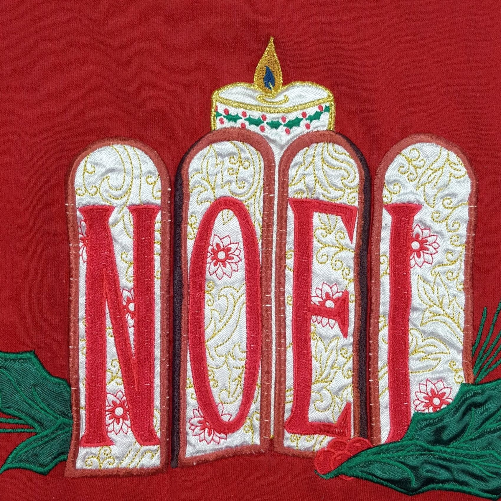 Etro VINTAGE Noel Christmas Women's Small Red Crewneck Sweatshirt Retro Pullover 90s Holiday Xmas Sweatshirt Size S / US 4 / IT 40 - 3 Thumbnail