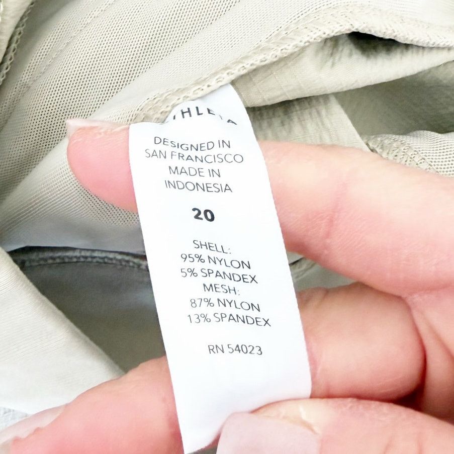 Athleta Athleta Tan Trekkie North Shorts Sz 20 Size 42" / US 20 - 3 Thumbnail