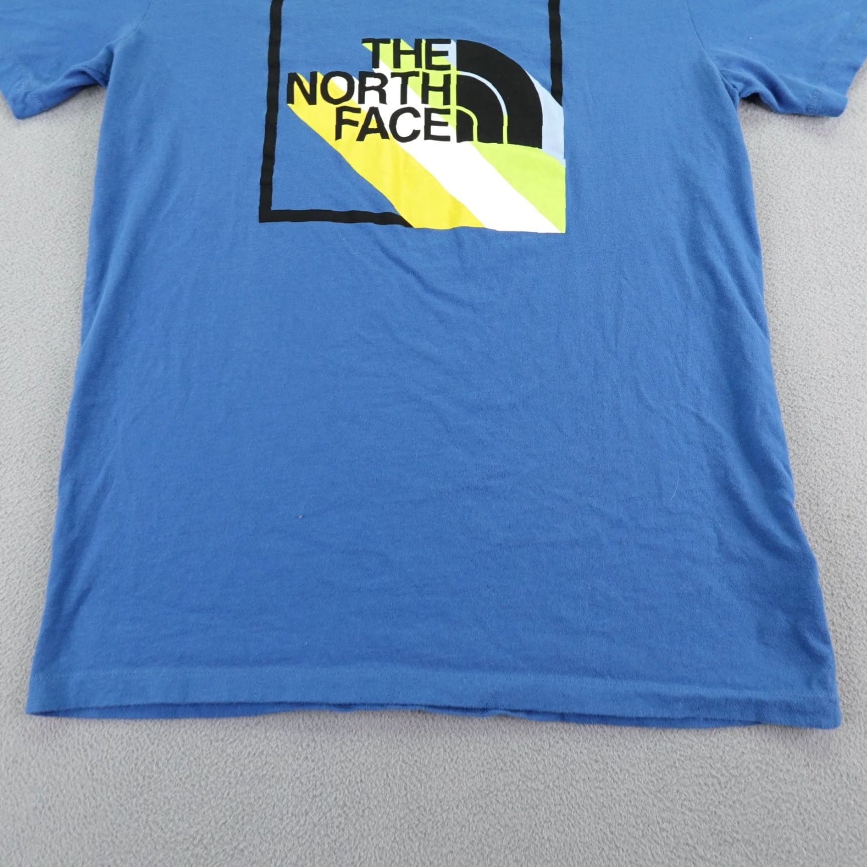 The North Face VINTAGE The North Face Shirt Mens Small Blue Graphic Tee Crew Neck Short Sleeve Adult Small Blue Tee 90s Concert Outdoor Mens Size US S / EU 44-46 / 1 - 4 Thumbnail