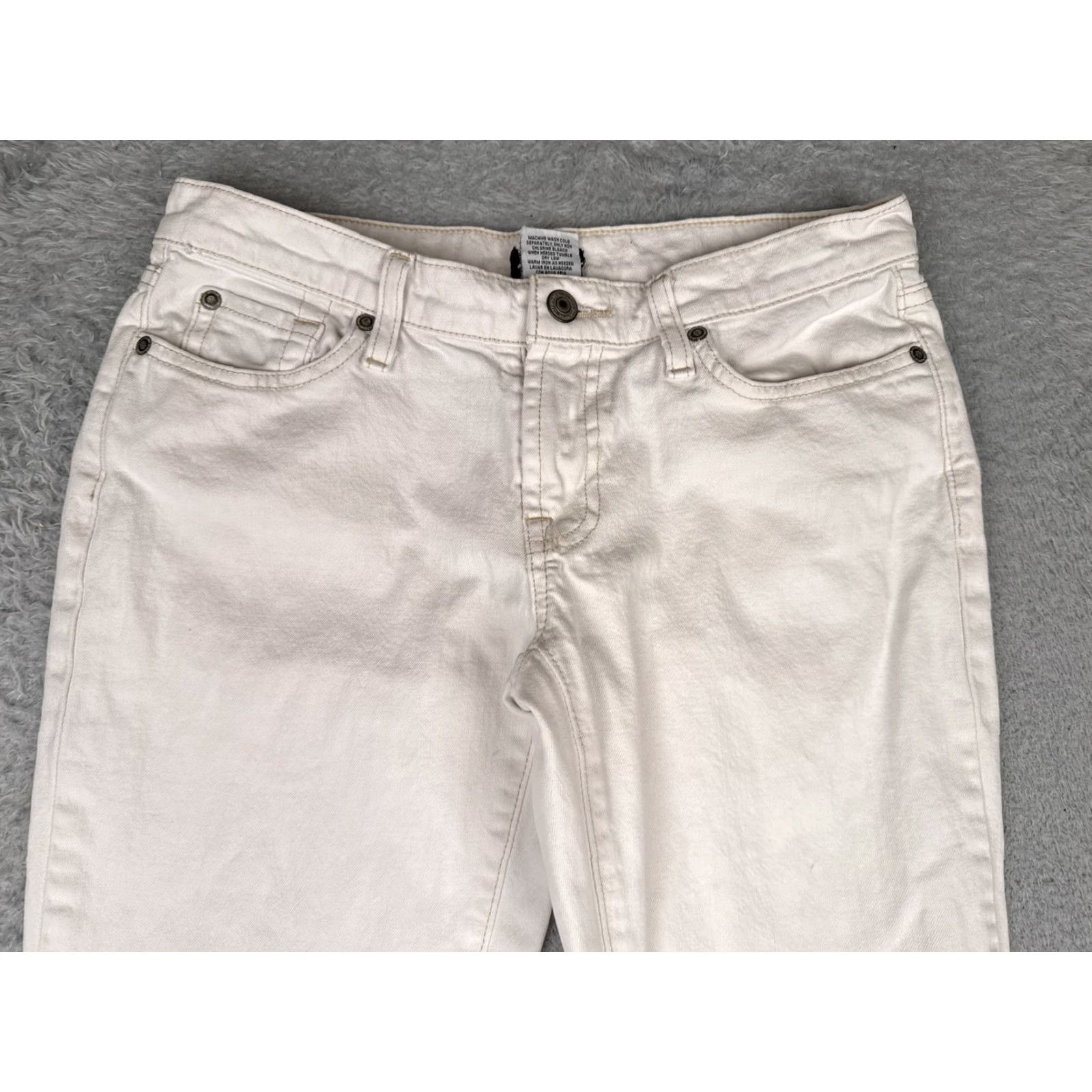 Mossimo Mossimo Jeans Womens 4 White Mid Rise Straight Embroidered Denim 28x31 Regular Stretch 5-Pocket Cotton Blend Spandex 90s Vintage: No Size 27" / US 4 / IT 40 - 4 Thumbnail
