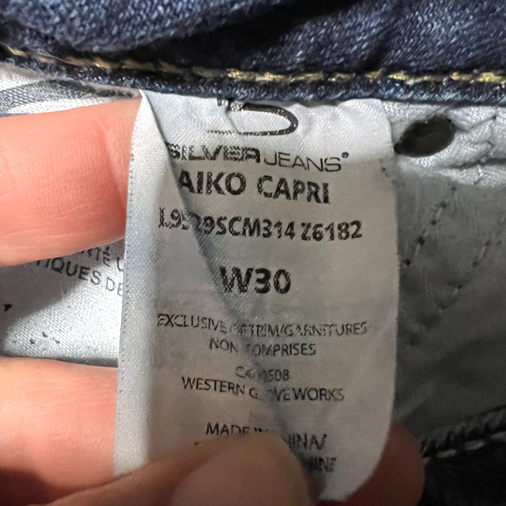 Silver Jeans Co. Silver Jeans Co. Capri Pants Womens 30 Aiko Denim Thick Stitch Blue 32x22 Regular Tapered? Size 30" / US 8 / IT 44 - 4 Thumbnail