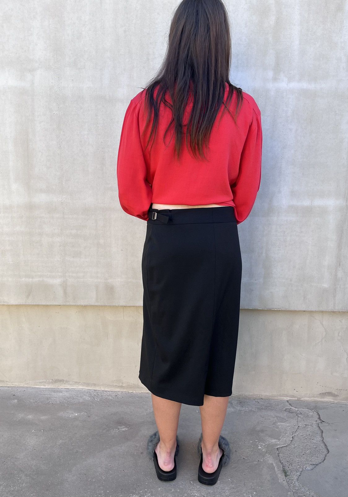 Gucci Gucci Wool Skirt Black Midi Italy Size 42 Side Buckles Slit Size 28" / US 6 / IT 42 - 3 Thumbnail