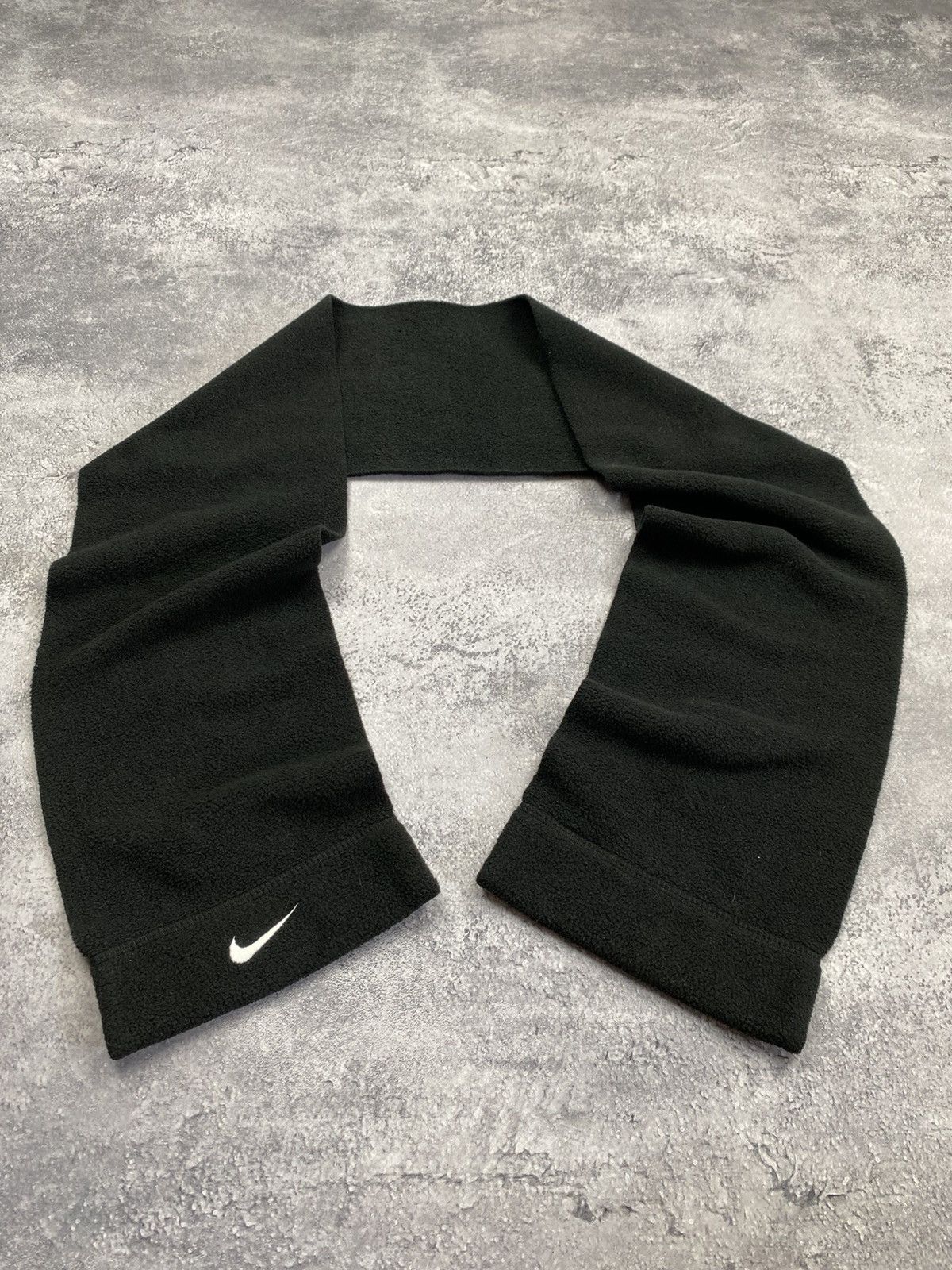 Nike Nike Vintage Y2K Style Fleece Scarf Swoosh Logo Drill 00s Size ONE SIZE - 2 Thumbnail
