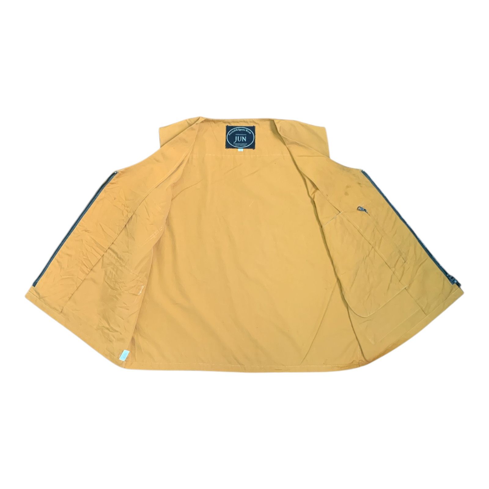 Japanese Brand × Jun Takahashi Rare Design Vintage Jun Casual & Sports Wear Vests Size US L / EU 52-54 / 3 - 3 Thumbnail