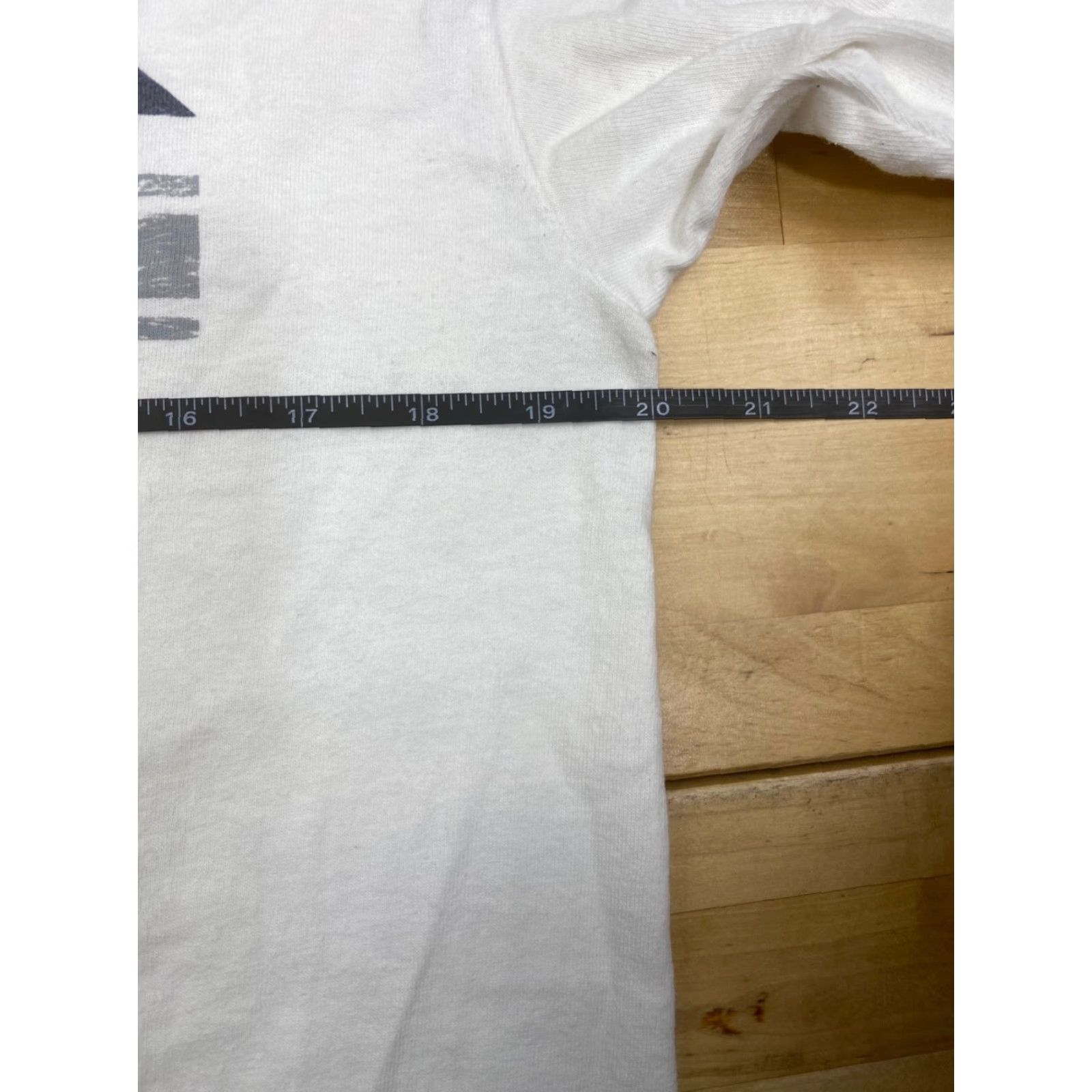 Reebok VINTAGE Reebok Logo Graphic T Shirt Mens M White Crew Neck USA #7853 Size US M / EU 48-50 / 2 - 5 Thumbnail