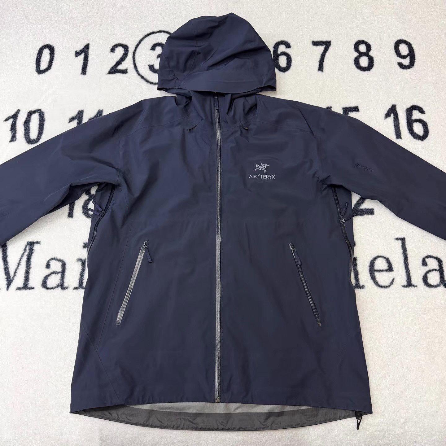 Arc'teryx Blue Hooded Rain Jacket with Zip Pockets Size US XXL / EU 58 / 5 - 1 Thumbnail