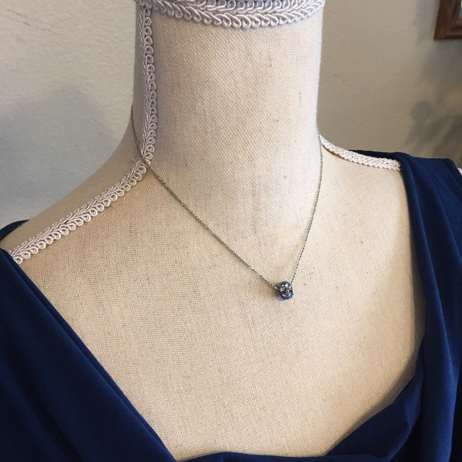 Vintage Blue crystal charm pendant on silver figaro chain Size ONE SIZE - 3 Thumbnail