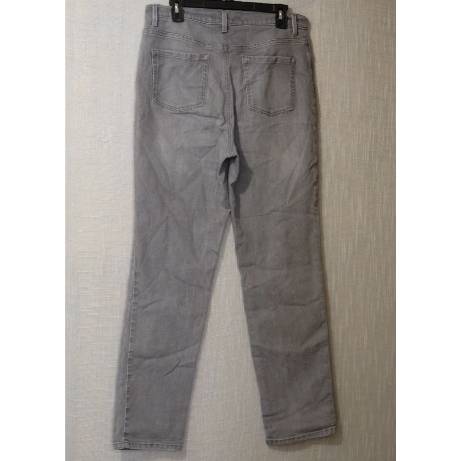 Gloria Vanderbilt Gloria Vanderbilt Amanda Straight Jeans Gray Women's 12 Denim 5-Pocket Regular Waist 33in Inseam 30-1/2in 7-1/2in Leg Open Vintage No Mens/Womens? Size 34" / US 12 / IT 48 - 5 Thumbnail