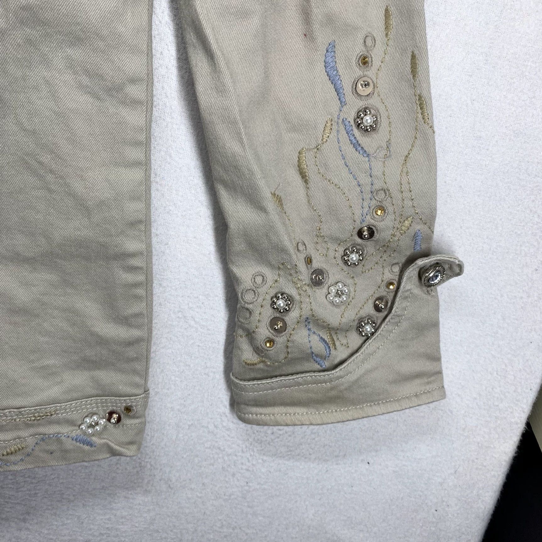 Vintage VINTAGE Ameri Mode Women's Jean Jacket Casual Western Style Full Zip Rhinestones Pockets Size S Beige Denim Size 28" / US 6 / IT 42 - 3 Thumbnail