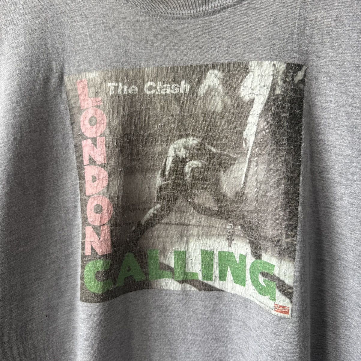 Band Tees Vintage 2004 The Clash London Calling Punk Band T-shirt Size US XL / EU 56 / 4 - 3 Thumbnail