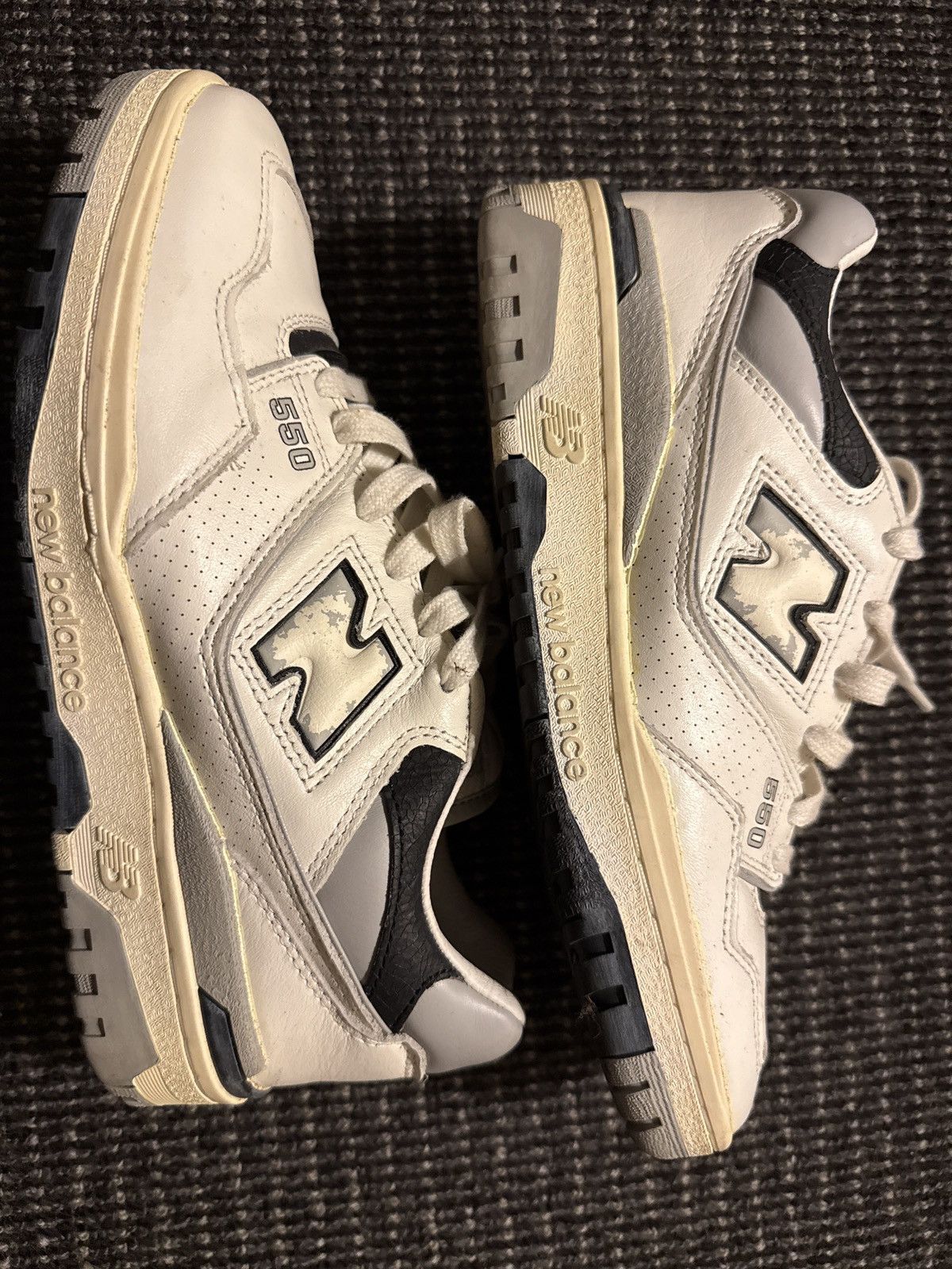 New Balance New Balance 550 white/grey/black Size US 8.5 / EU 41-42 - 1 Thumbnail