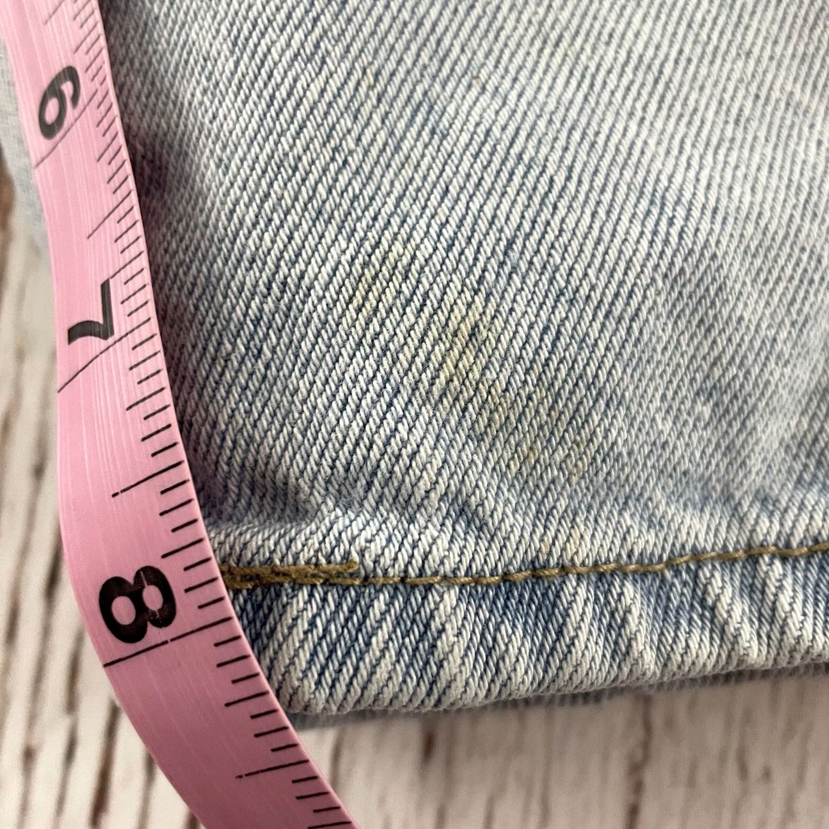 Bugle Boy Vintage Bugle Boy Mom Denim Shorts 8 Size Light Wash Blue Womens Size 30" / US 8 / IT 44 - 6 Thumbnail