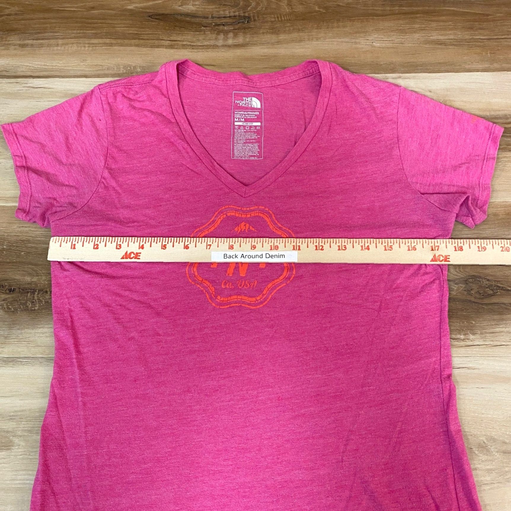 The North Face The North Face Womens T-Shirt V-Neck Pink Short Sleeve TNF Logo Slim Fit Casual Shirt M Size M / US 6-8 / IT 42-44 - 6 Thumbnail