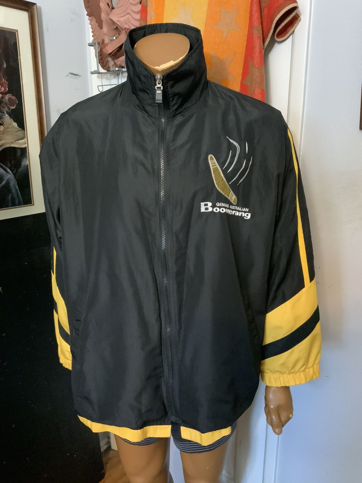 Vintage Vintage 90s Australian Boomerang Dog Windbreaker Zip Jacket Size US L / EU 52-54 / 3 - 11 Thumbnail
