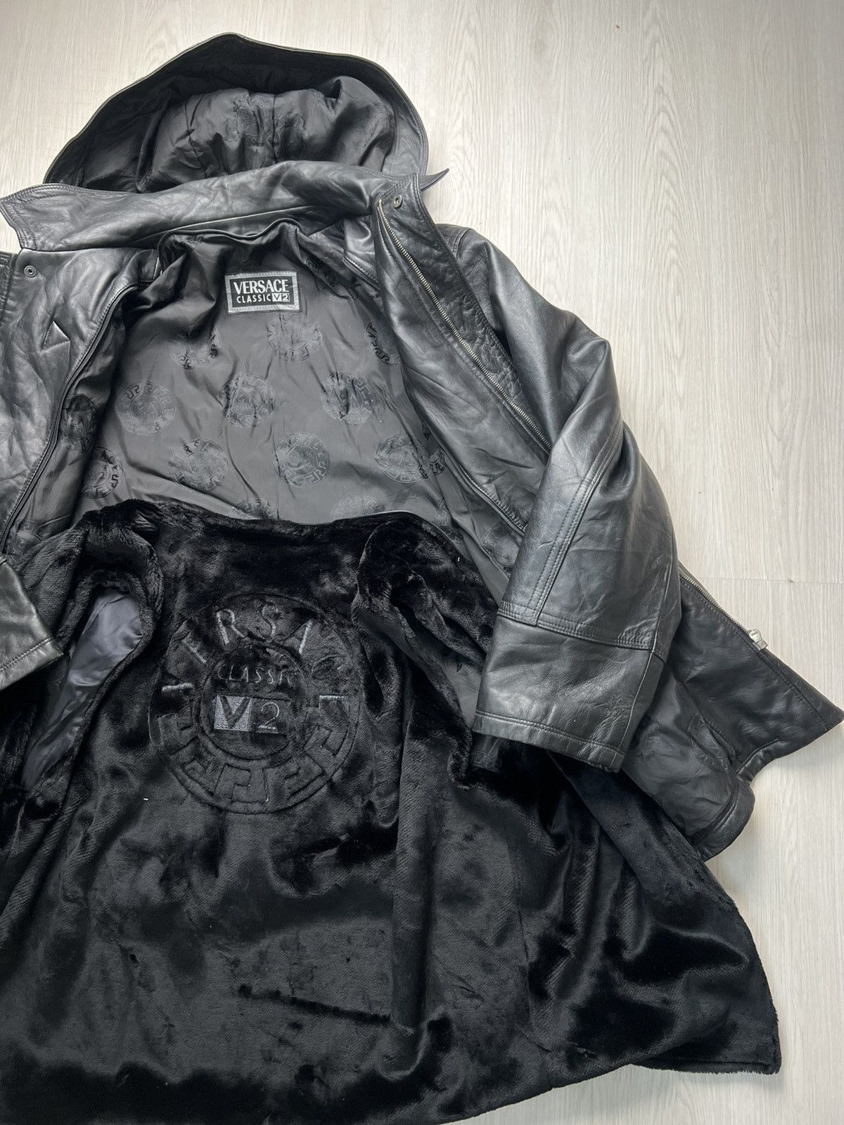 Versace Vintage Versace Detachable Hood and Vest Leather Coat Jacket Size US XXL / EU 58 / 5 - 4 Thumbnail