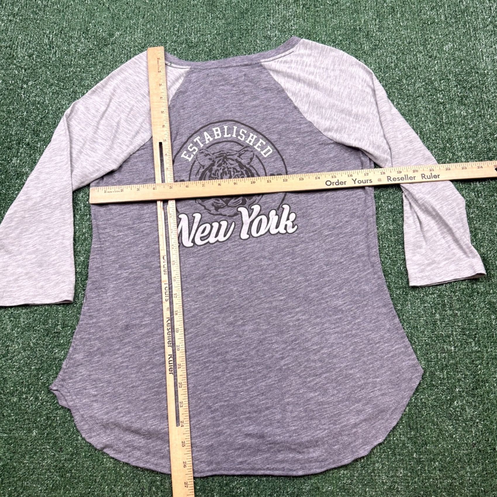 Abercrombie & Fitch Abercrombie & Fitch Henley Raglan T Shirt Women's M Gray Casual Shirt Size M / US 6-8 / IT 42-44 - 3 Thumbnail