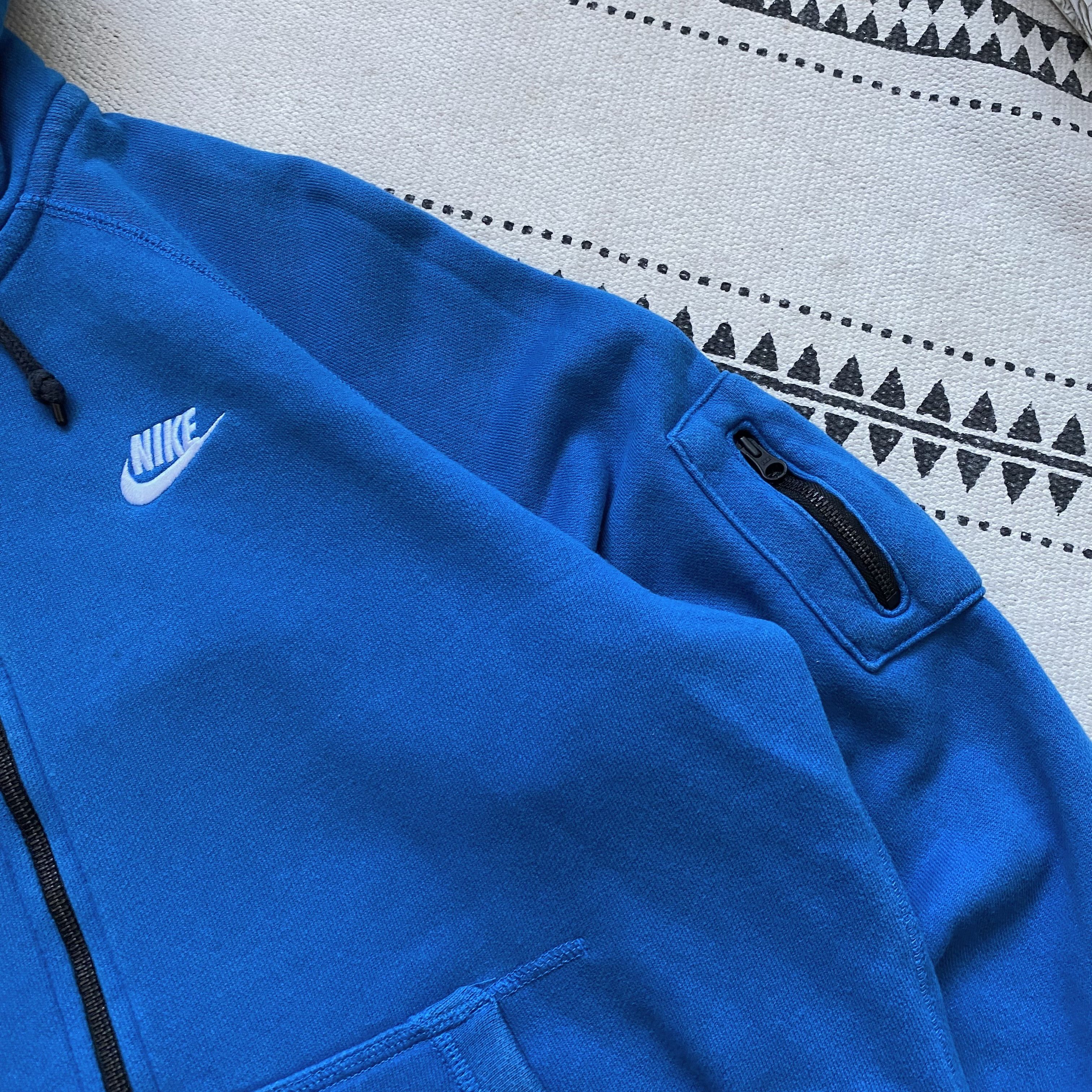 Nike 💙 Y2K Nike Zip up Hoodie spell out tech fleece style Size US L / EU 52-54 / 3 - 4 Thumbnail