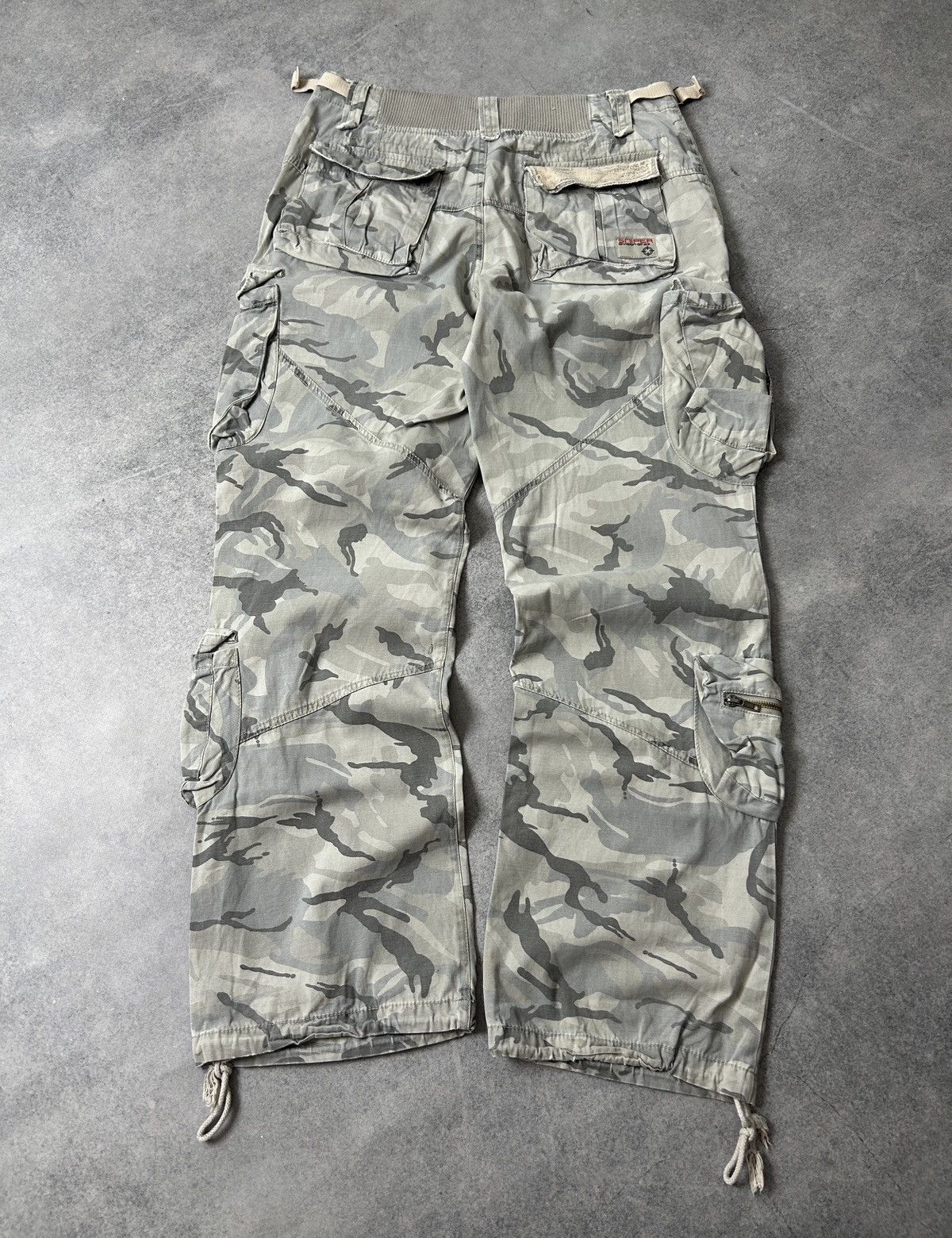 Quicksilver Vintage Fishbone sniper camo multi-pocket pants Size US 32 / EU 48 - 2 Thumbnail