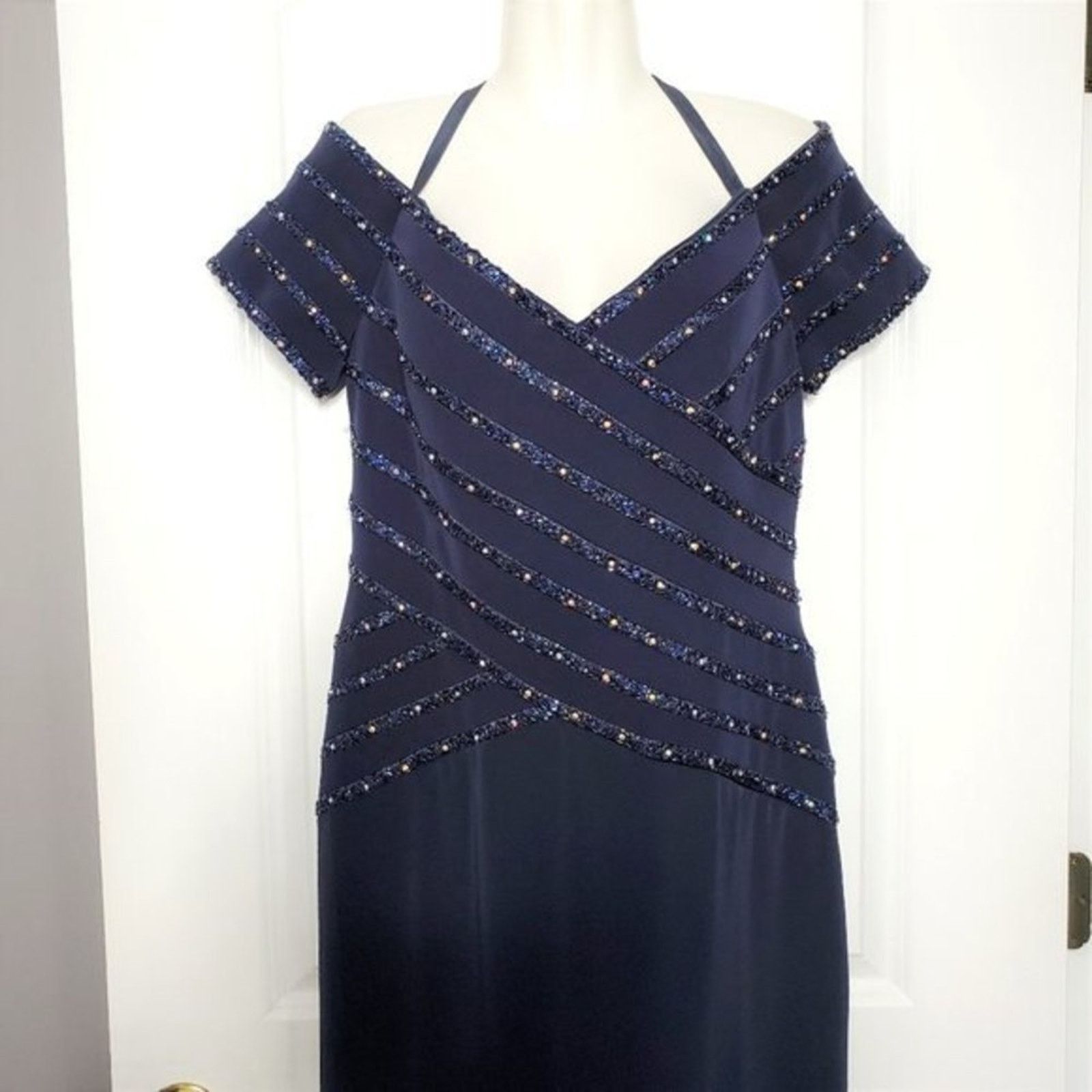 Designer Jovani Crystal Embellished Crisscross Formal Evening Gown 12 Size XL / US 12-14 / IT 48-50 - 2 Thumbnail