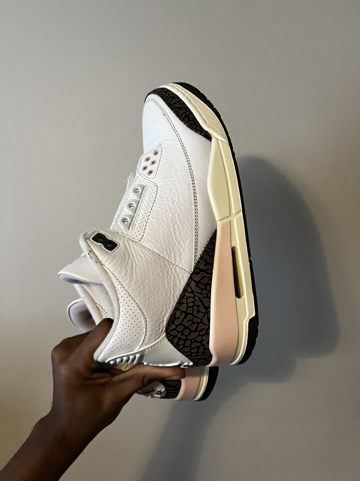 Other Jordan 3 neapolitan Size US 9 / EU 42 - 4 Thumbnail