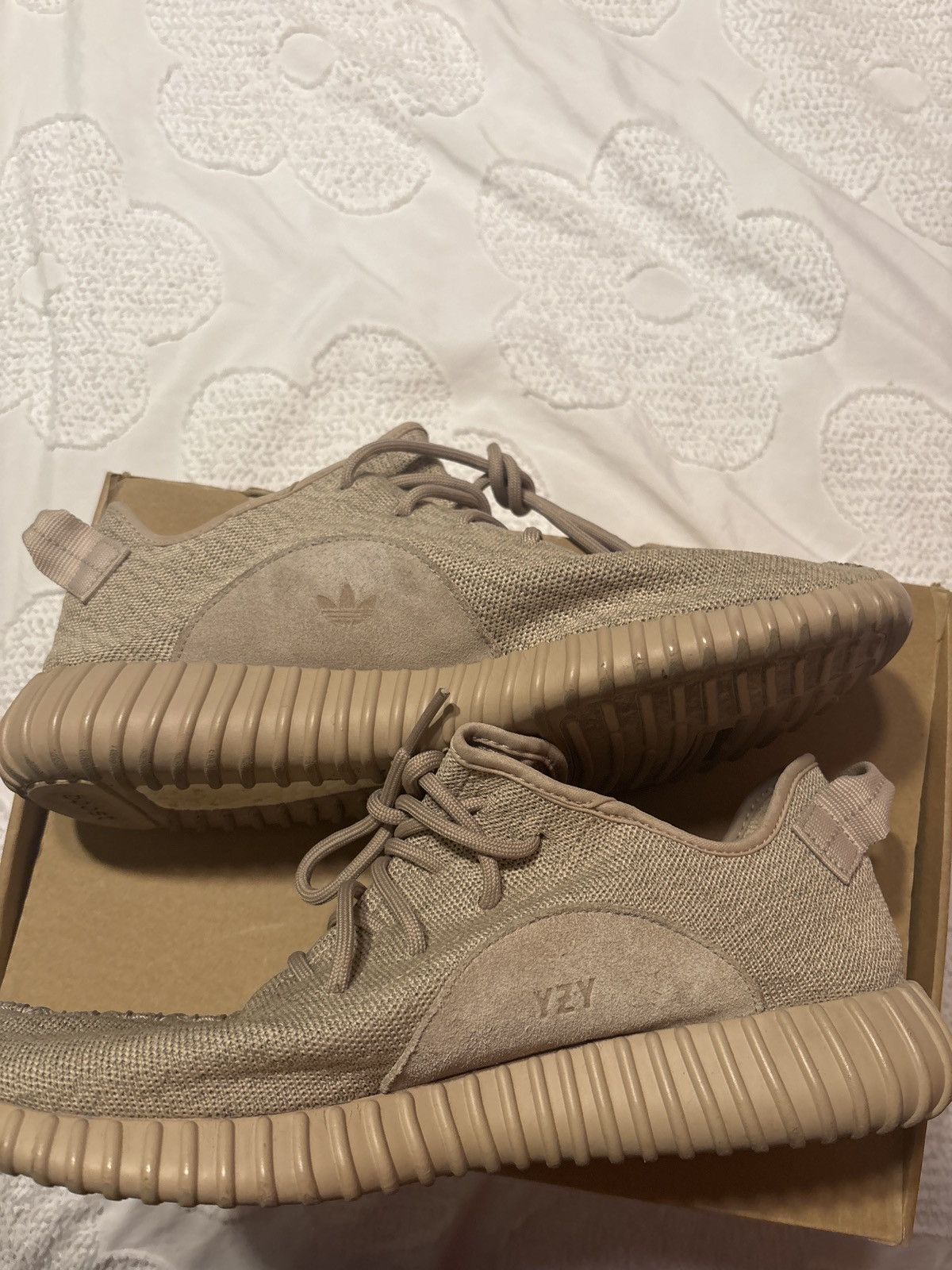 Yeezy Yeezy “ Oxford Tan” Size US 10.5 / EU 43-44 - 2 Thumbnail