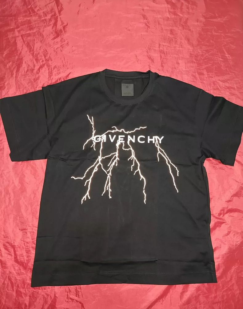Givenchy Givenchy 2024ss New Black Short Sleeve Lightning Reflectiv Size US M / EU 48-50 / 2 - 2 Thumbnail