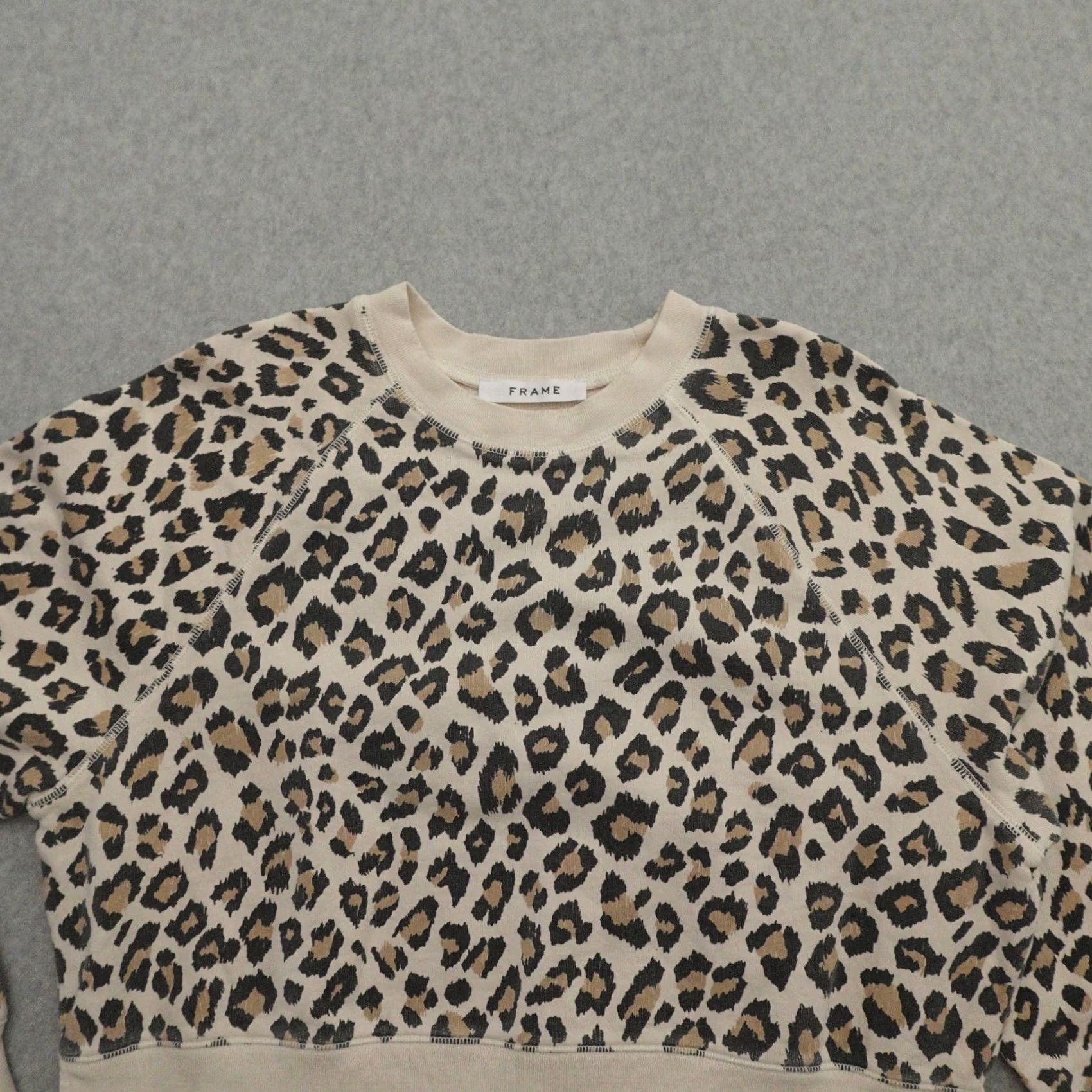 Frame FRAME Leopard Animal Print Sweatshirt Women Medium (21X22) Pullover Distressed Hem Size M / US 6-8 / IT 42-44 - 7 Thumbnail