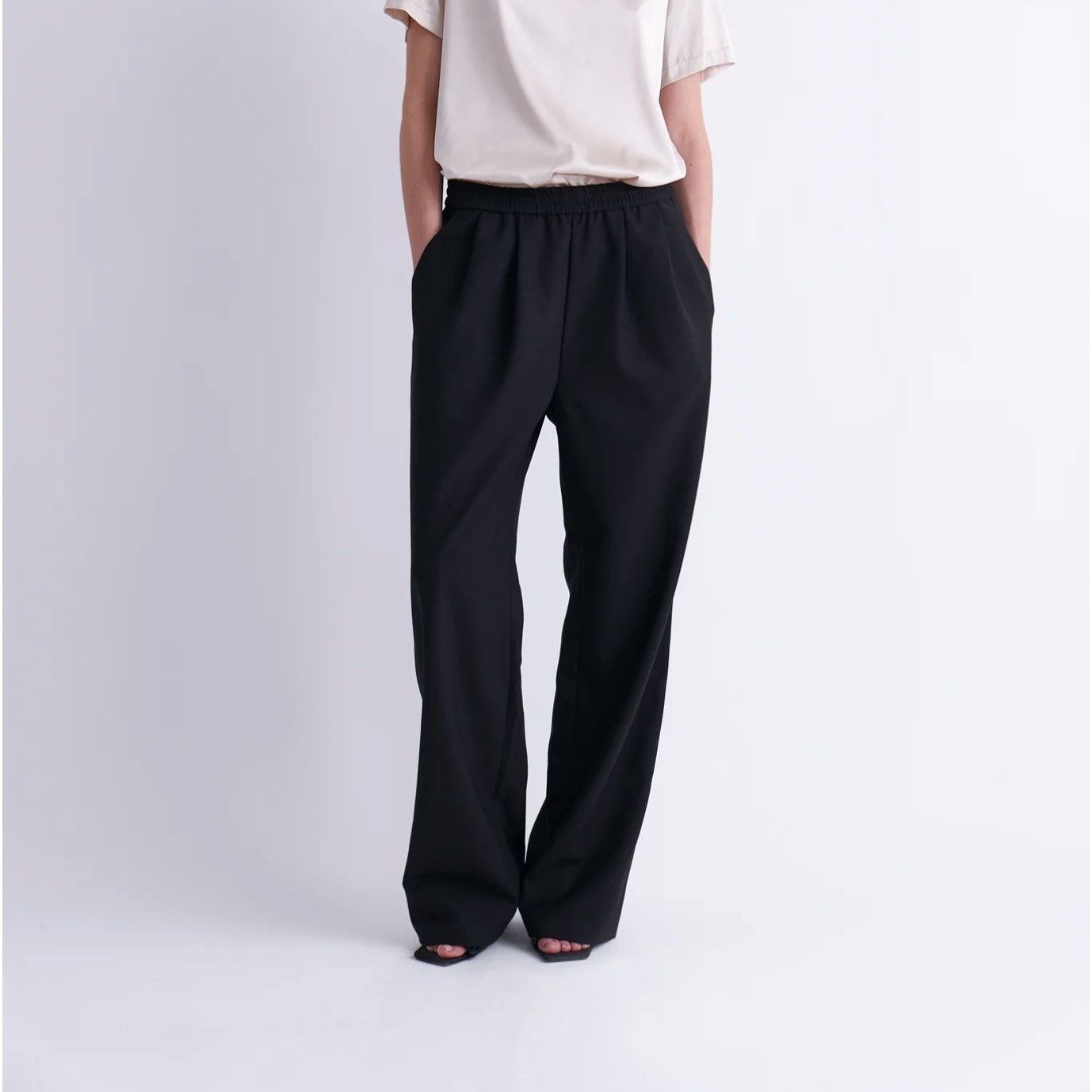 Other ZINŌ Nino Black Wool Blend Elastic Waist Trouser $381 EUC S Size 28" / US 6 / IT 42 - 1 Thumbnail
